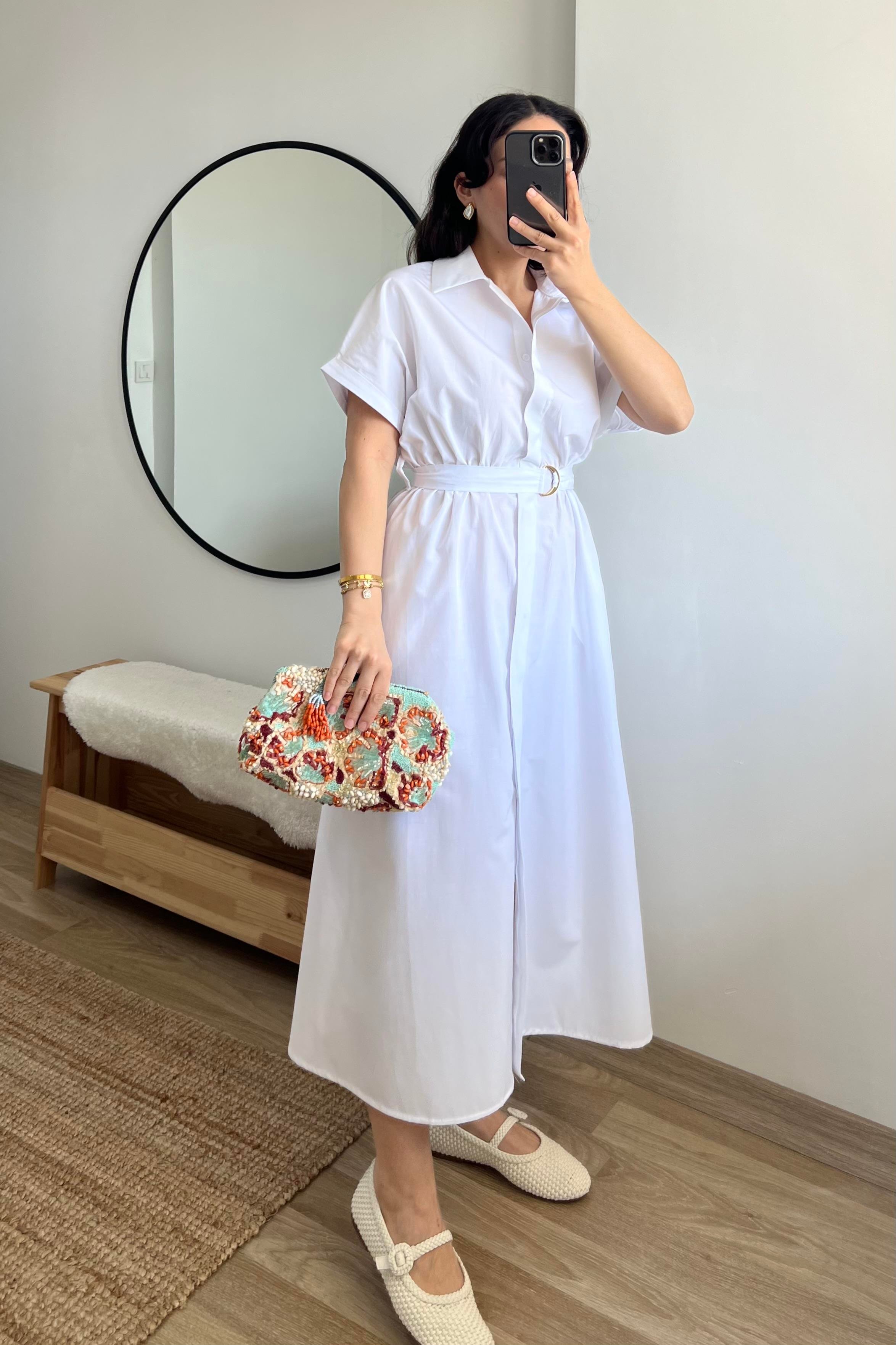Beyaz Kuşaklı Poplin Elbise uygun fiyatlarda www.butikhola.com adresinde