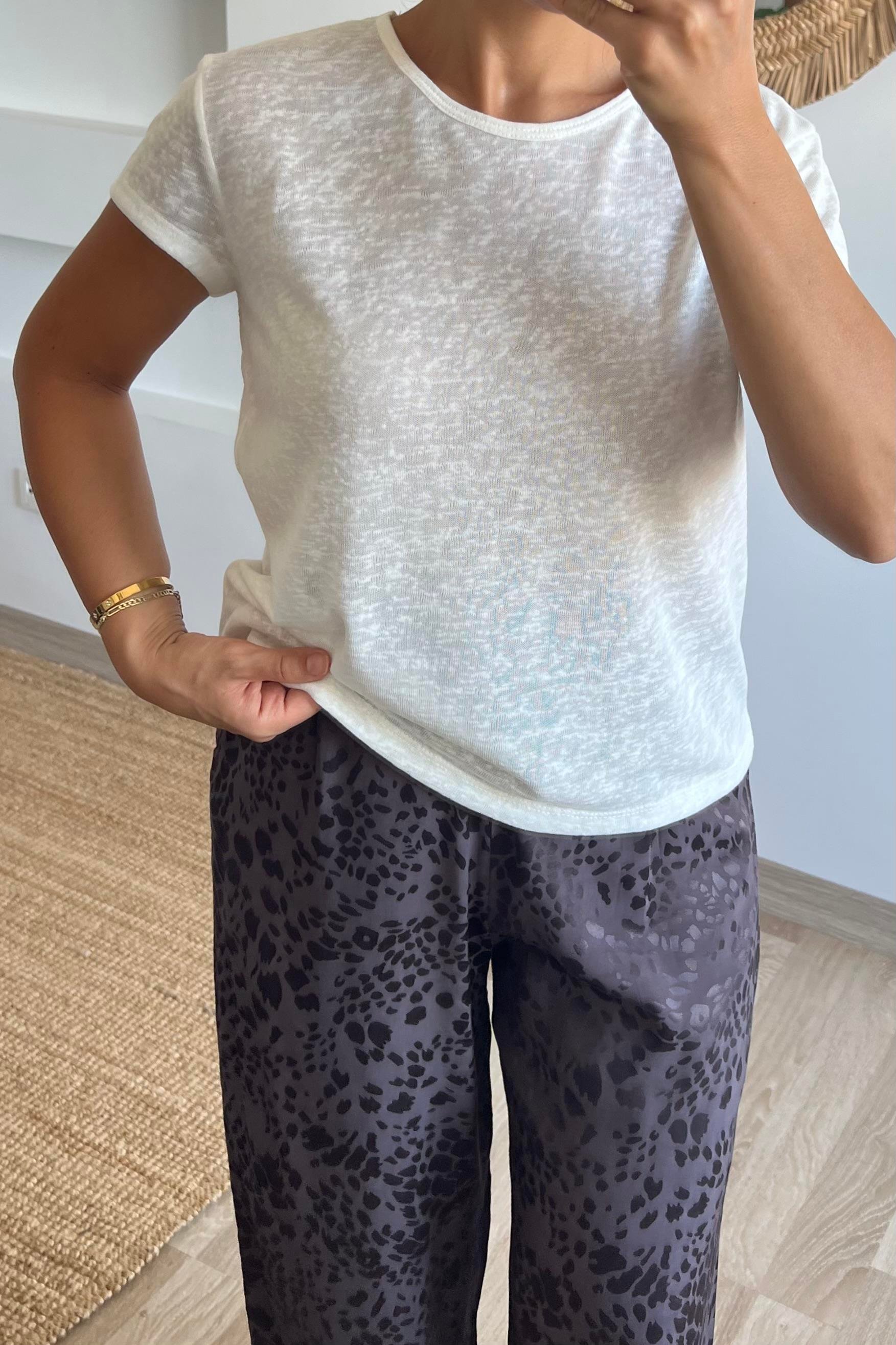 Beyaz MD Keten Tshirt uygun fiyatlarda www.butikhola.com adresinde