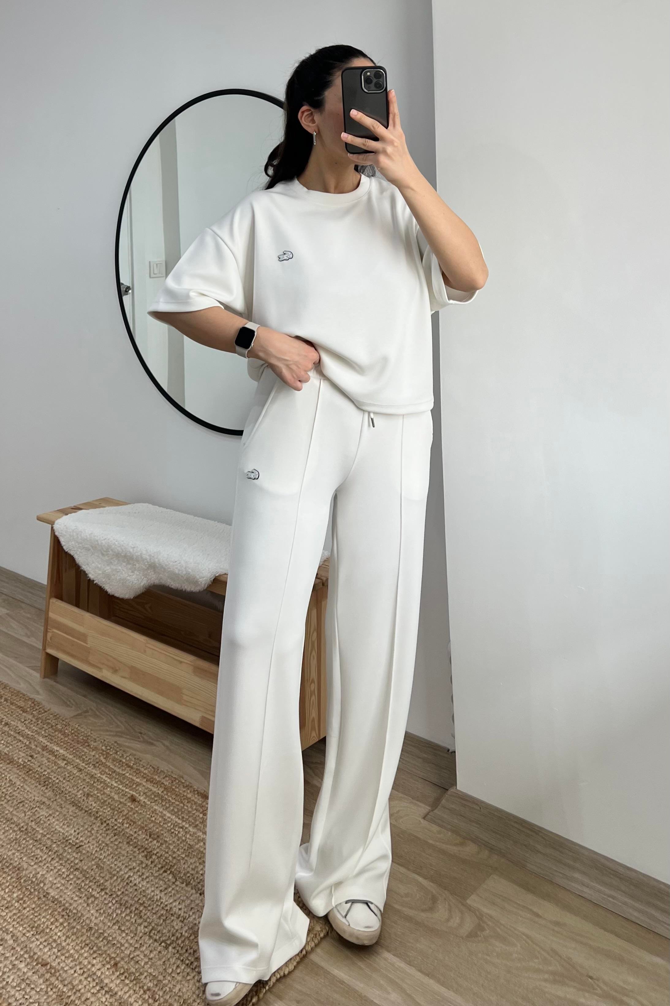 Beyaz Modal Eşofman Takımı uygun fiyatlarda www.butikhola.com adresinde