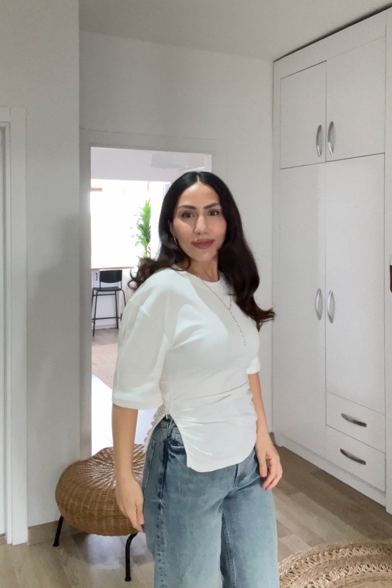 Beyaz Organik Pamuklu Fermuar Detaylı Büzgülü Tshirt uygun fiyatlarda www.butikhola.com adresinde