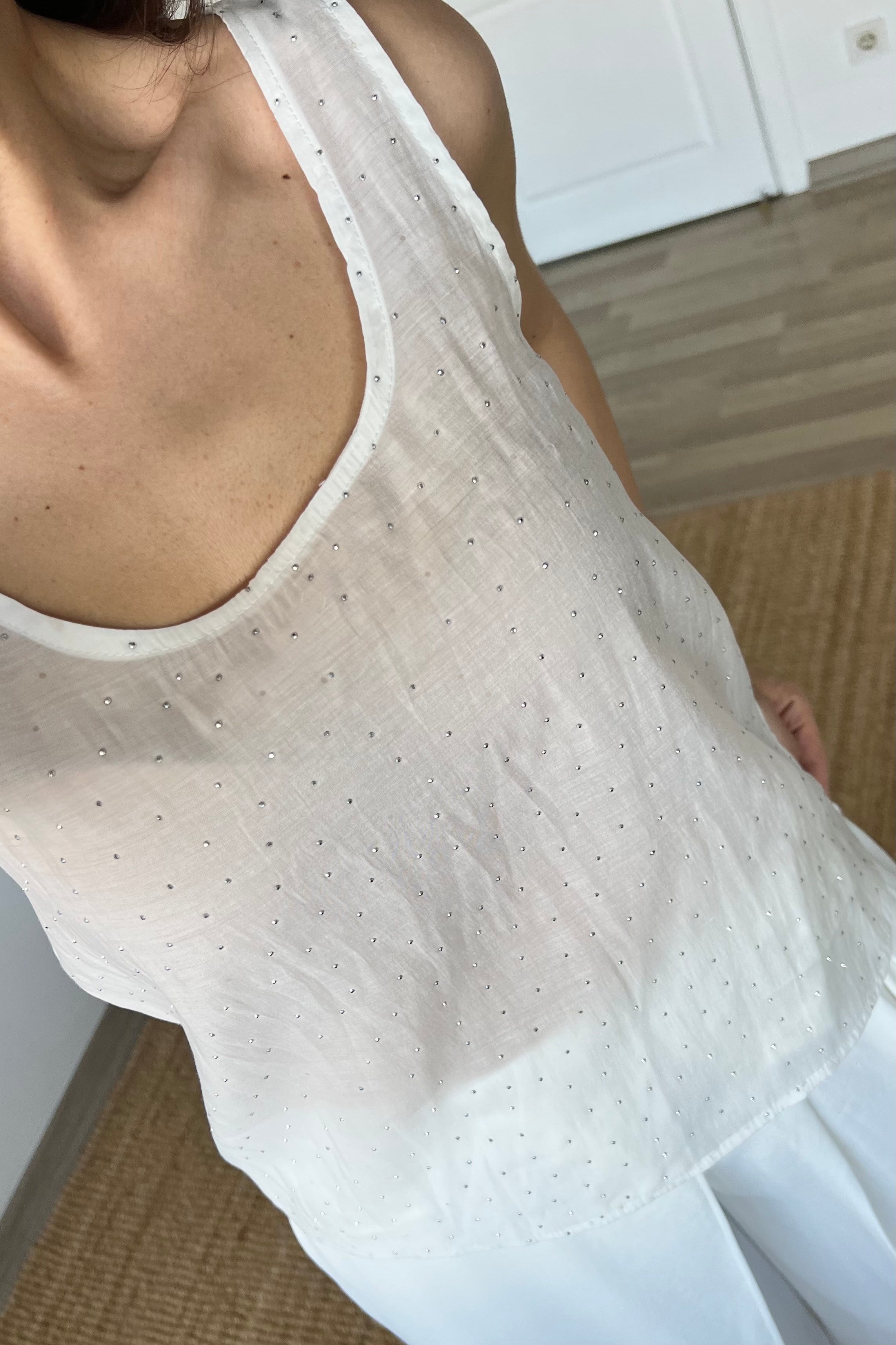 Beyaz Taşlı Tensel BLuz uygun fiyatlarda www.butikhola.com adresinde