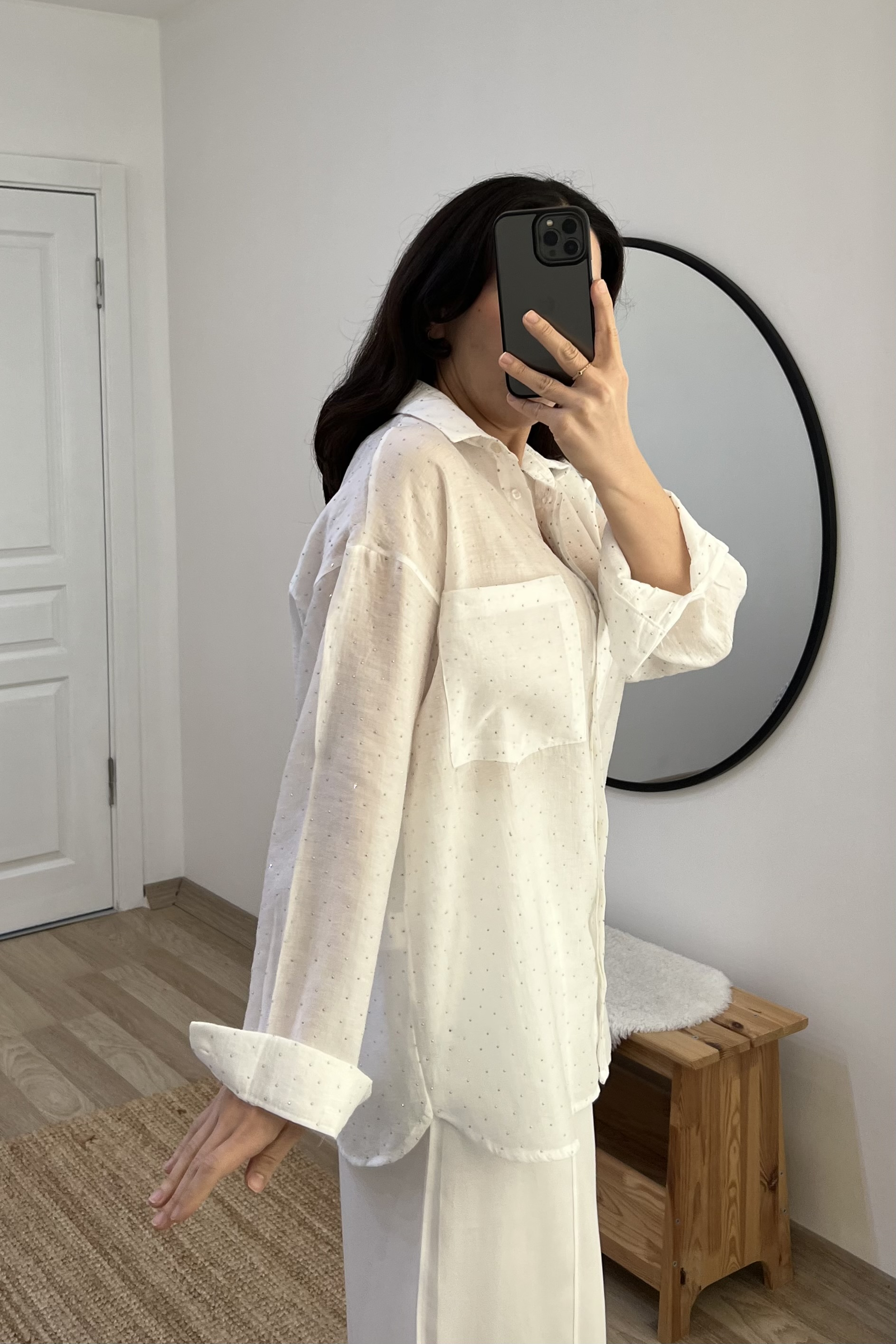 Beyaz Taşlı Tensel Gömlek uygun fiyatlarda www.butikhola.com adresinde
