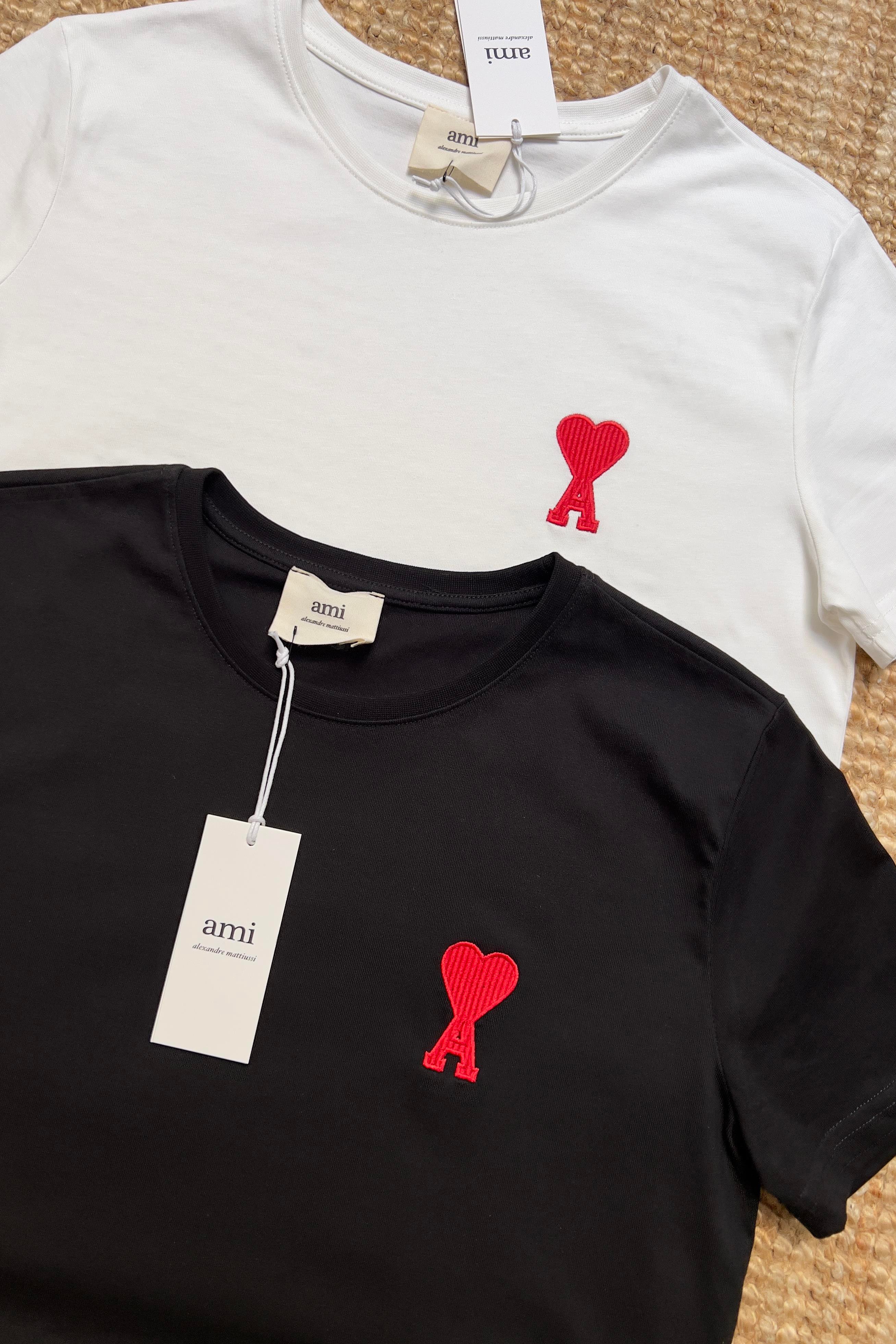 Beyaz Tok Dokulu Harf Nakışlı Tshirt uygun fiyatlarda www.butikhola.com adresinde