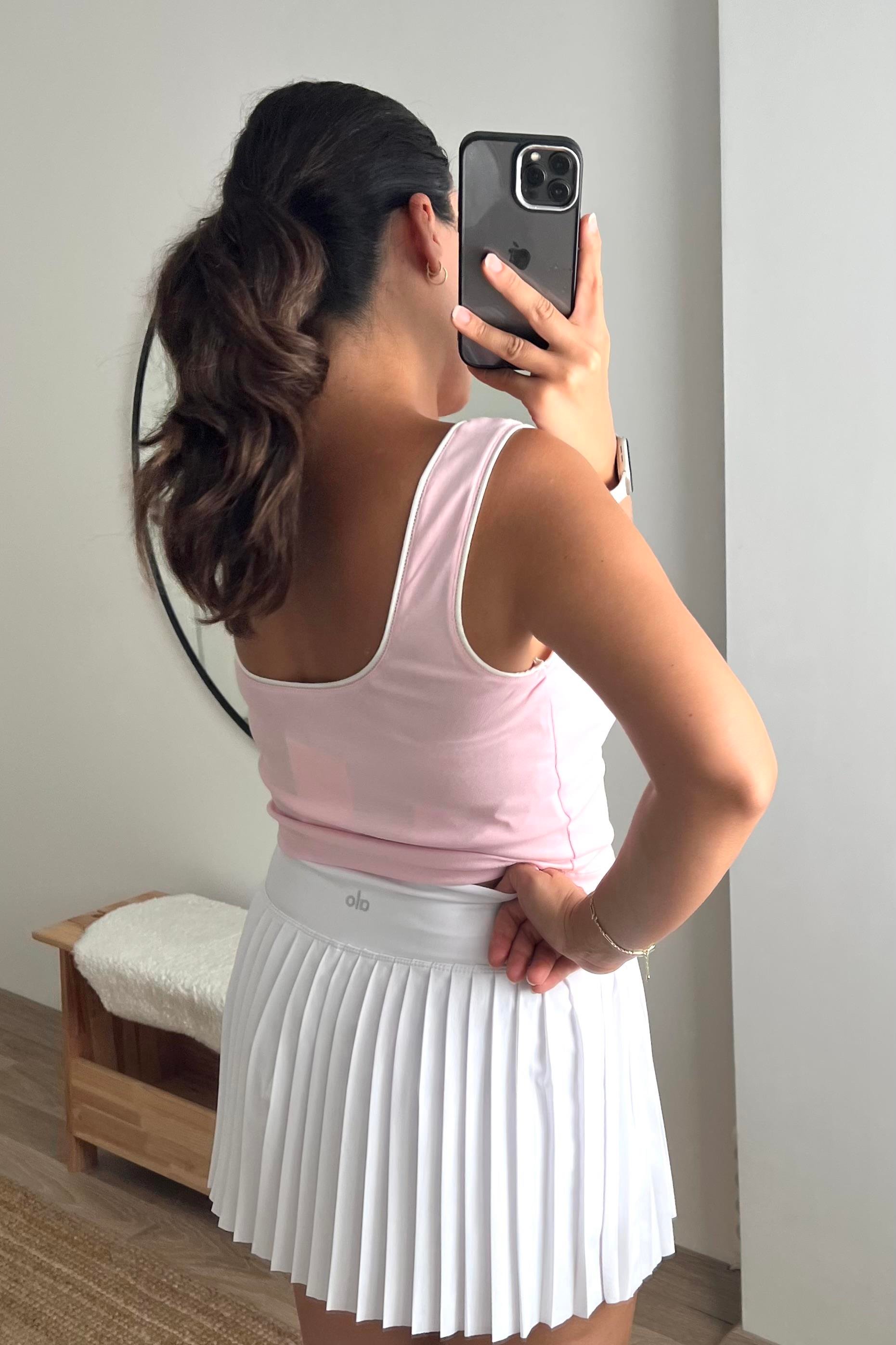 Beyaz Trn Pileli Şort Etek uygun fiyatlarda www.butikhola.com adresinde