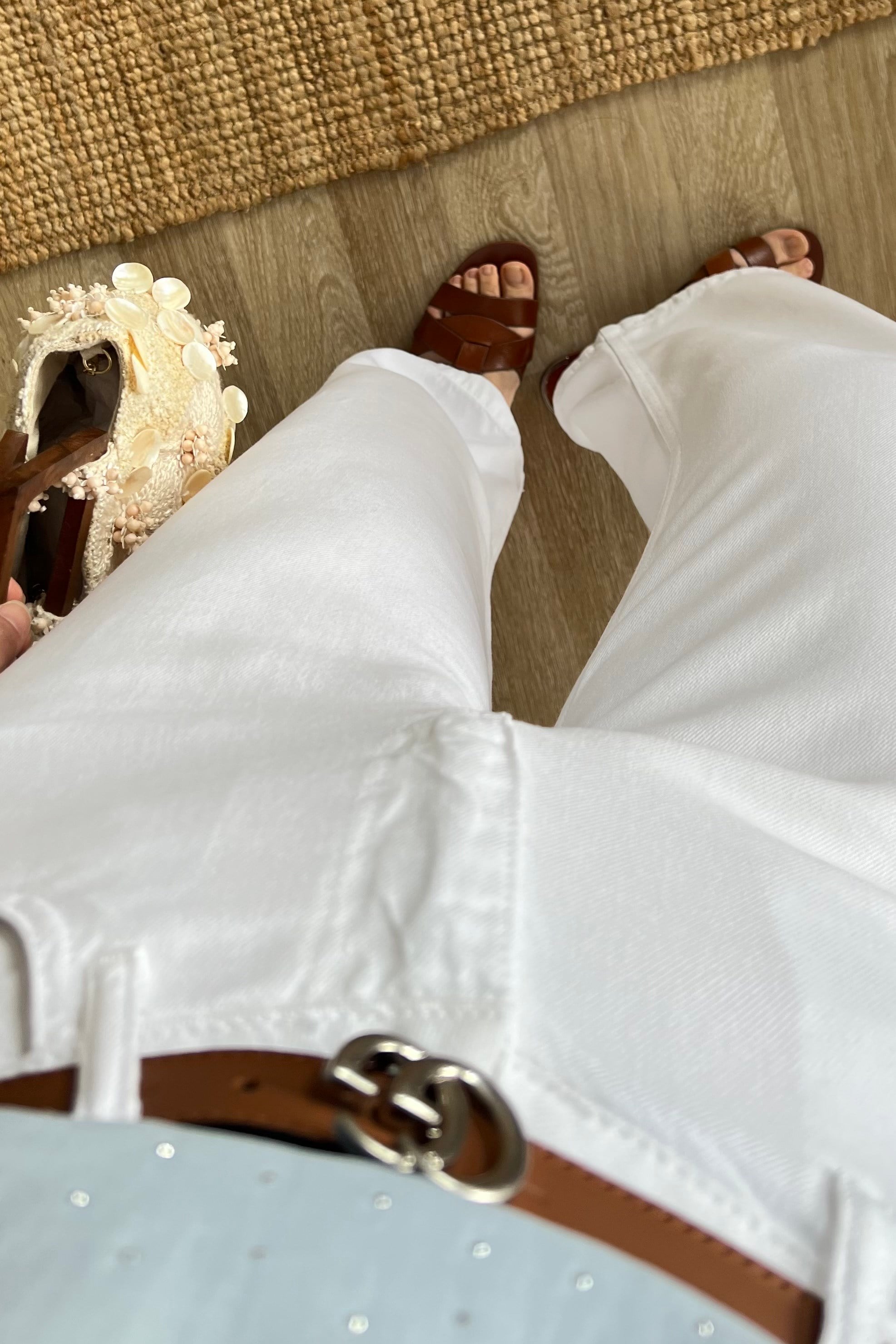 Beyaz Yumuşak Dokulu Jean uygun fiyatlarda www.butikhola.com adresinde