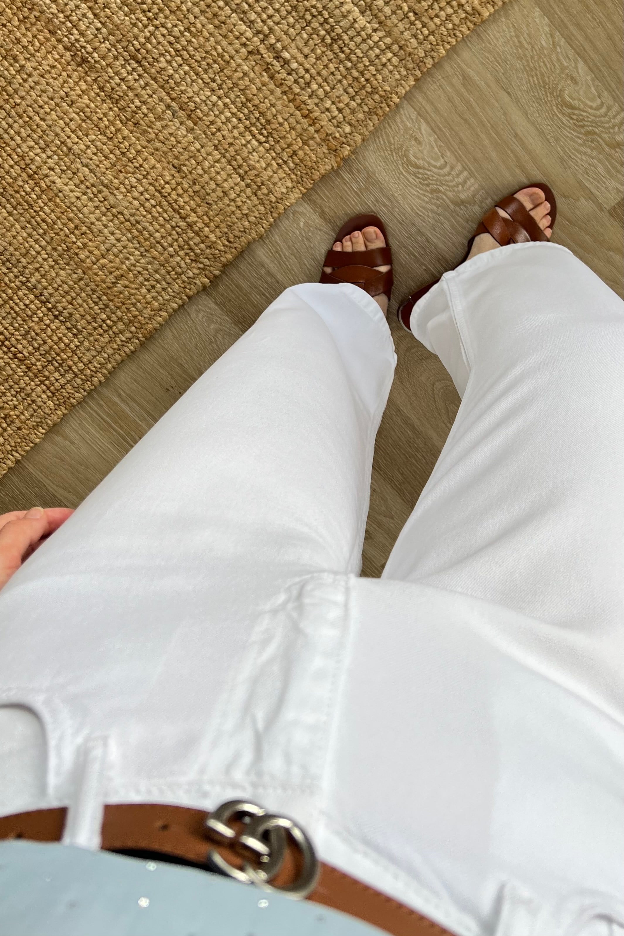 Beyaz Yumuşak Dokulu Jean uygun fiyatlarda www.butikhola.com adresinde