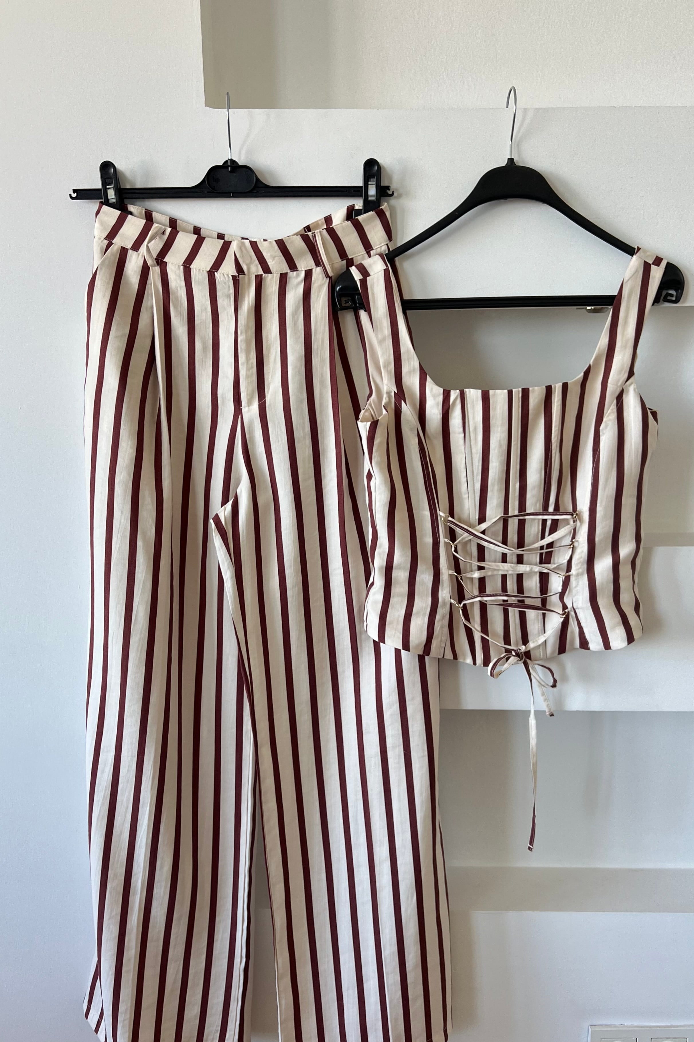 Bordo Çizgili Marin Korse Takım uygun fiyatlarda www.butikhola.com adresinde