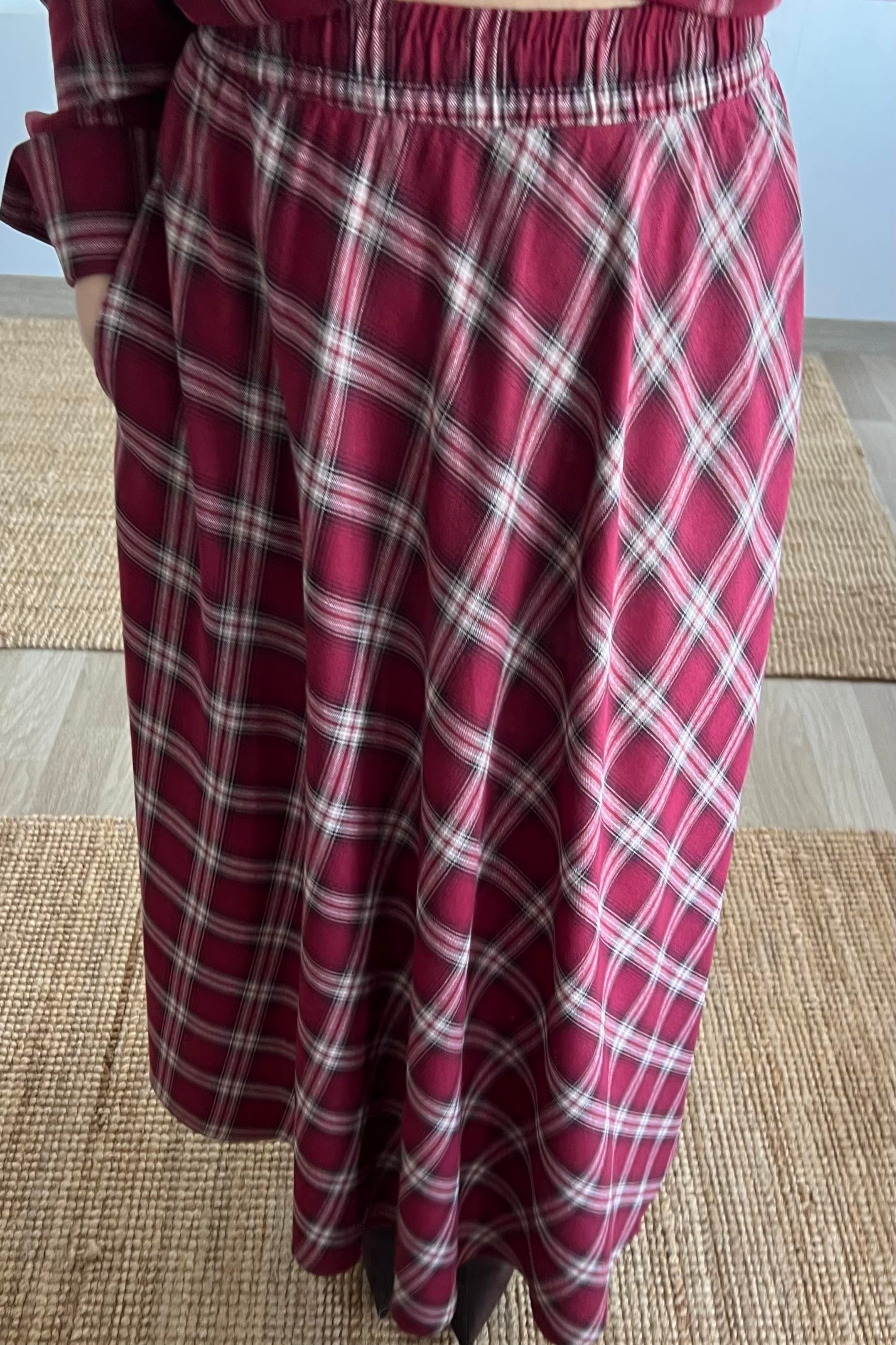 Bordo Ekoseli Beli Lastikli Cepli Etek uygun fiyatlarda www.butikhola.com adresinde
