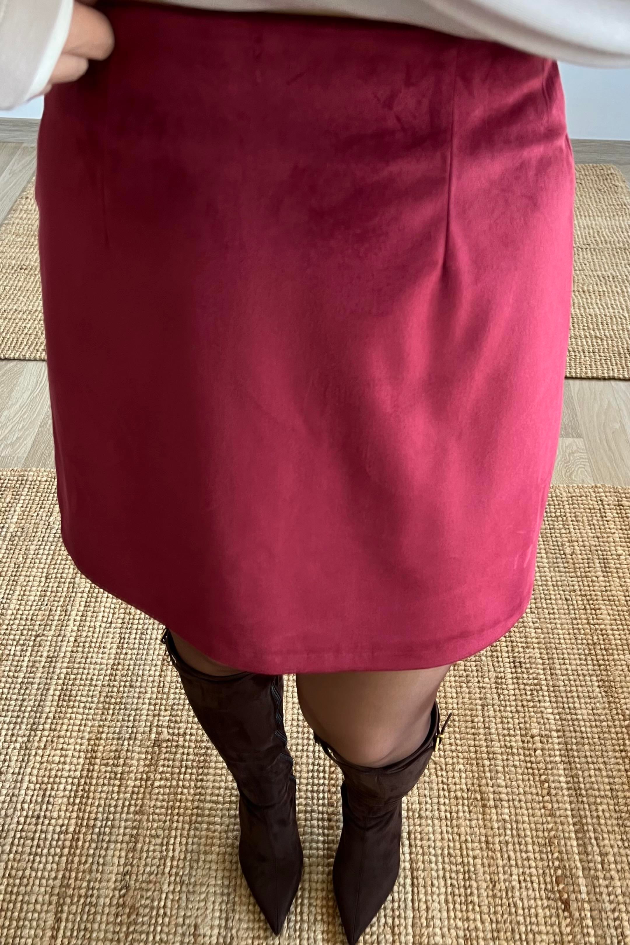 Bordo Kadife Mini Etek uygun fiyatlarda www.butikhola.com adresinde