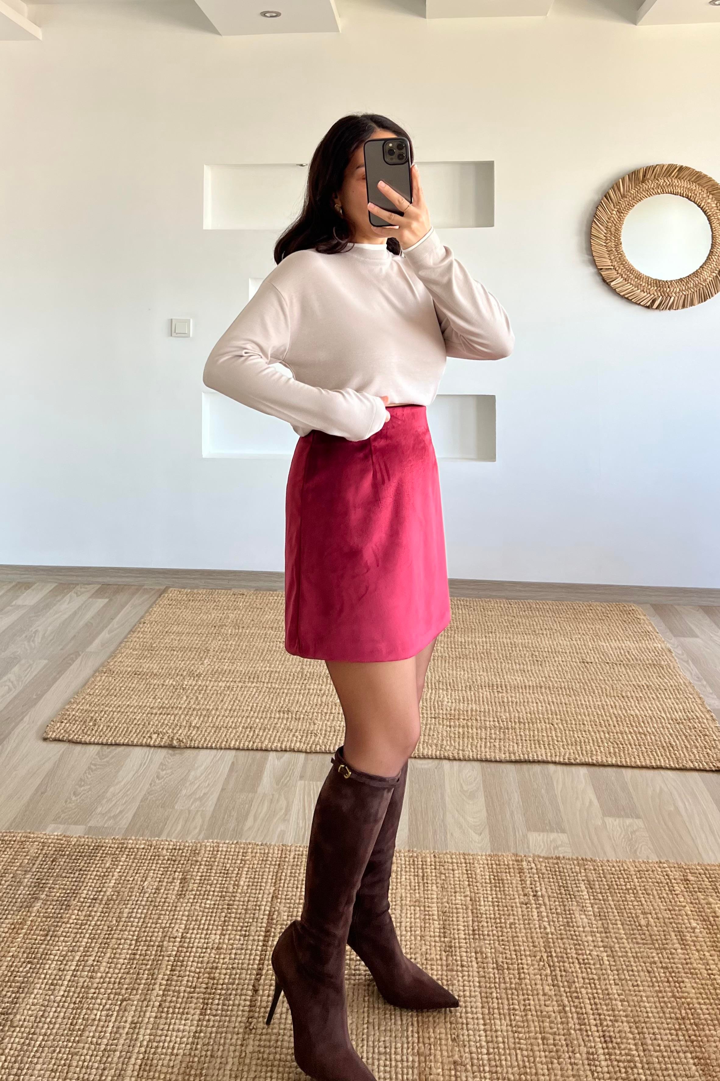 Bordo Kadife Mini Etek uygun fiyatlarda www.butikhola.com adresinde