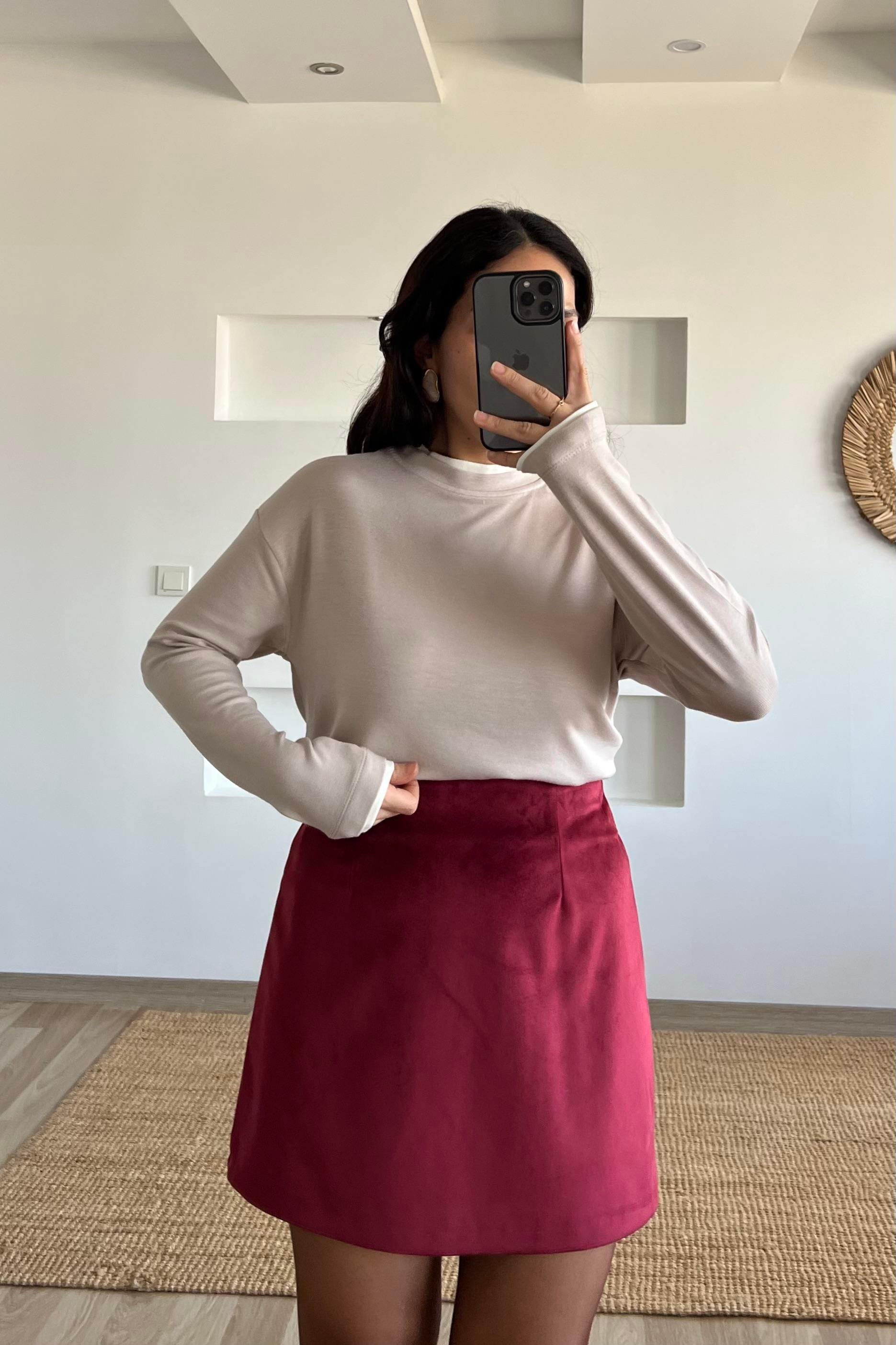Bordo Kadife Mini Etek uygun fiyatlarda www.butikhola.com adresinde