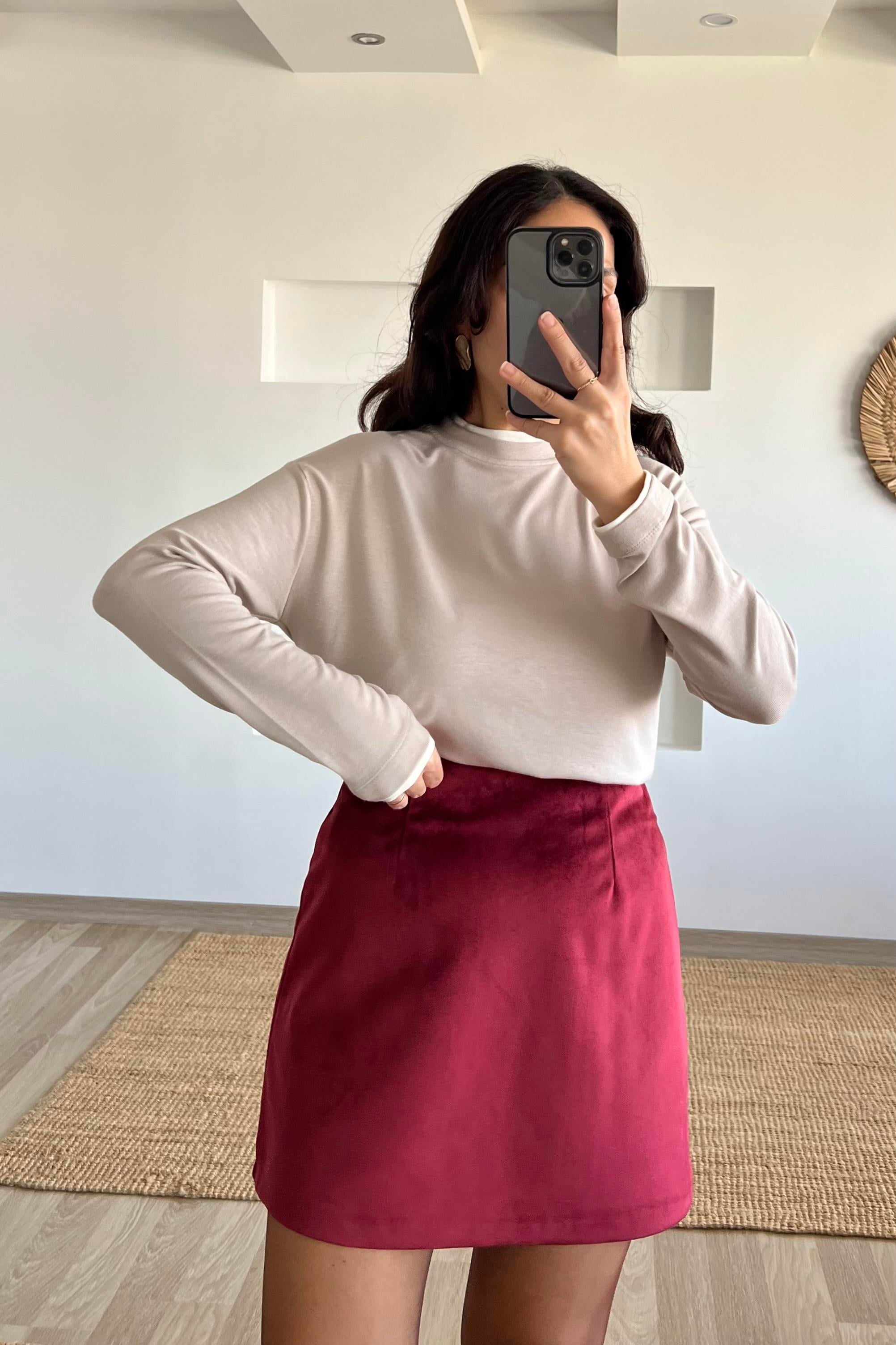 Bordo Kadife Mini Etek uygun fiyatlarda www.butikhola.com adresinde