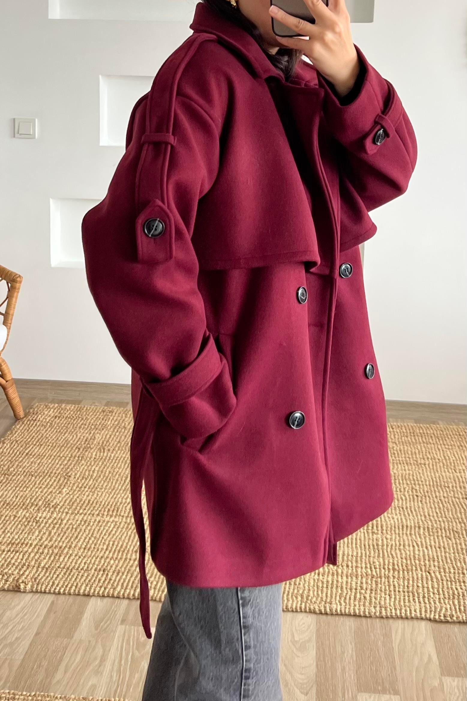 Bordo Kuşaklı Ara Boy Kaşe Kaban uygun fiyatlarda www.butikhola.com adresinde
