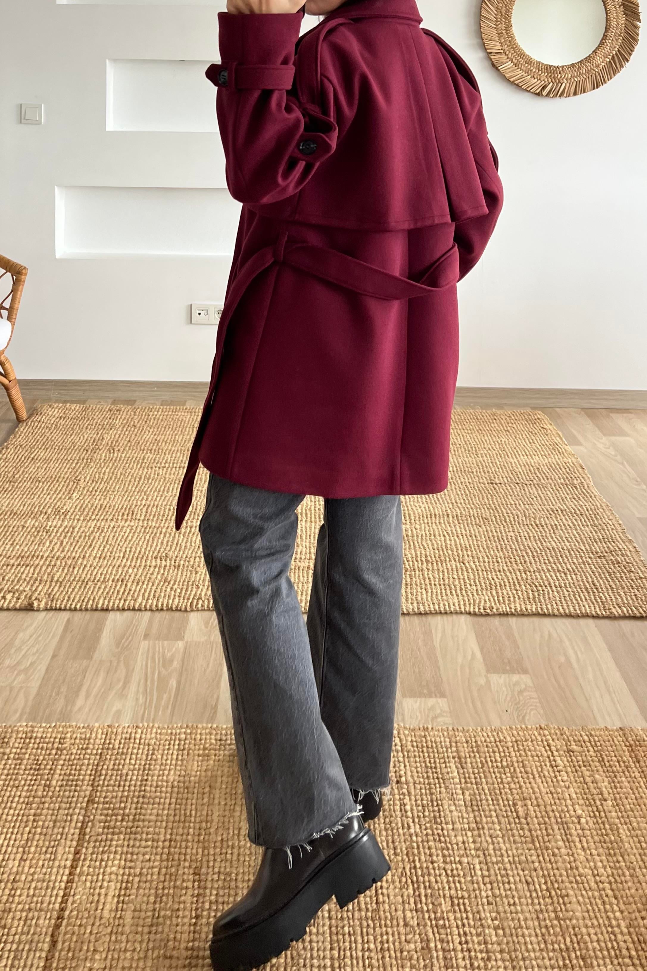 Bordo Kuşaklı Ara Boy Kaşe Kaban uygun fiyatlarda www.butikhola.com adresinde