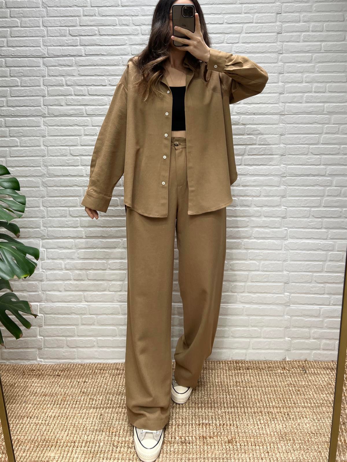 Camel Keten Sedef Düğmeli Gömlek Pantolon Takım uygun fiyatlarda www.butikhola.com adresinde