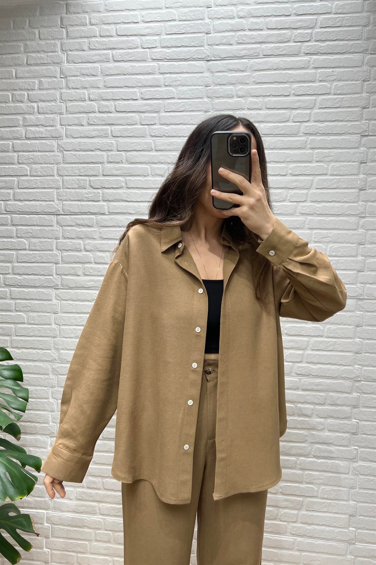 Camel Keten Sedef Düğmeli Gömlek Pantolon Takım uygun fiyatlarda www.butikhola.com adresinde