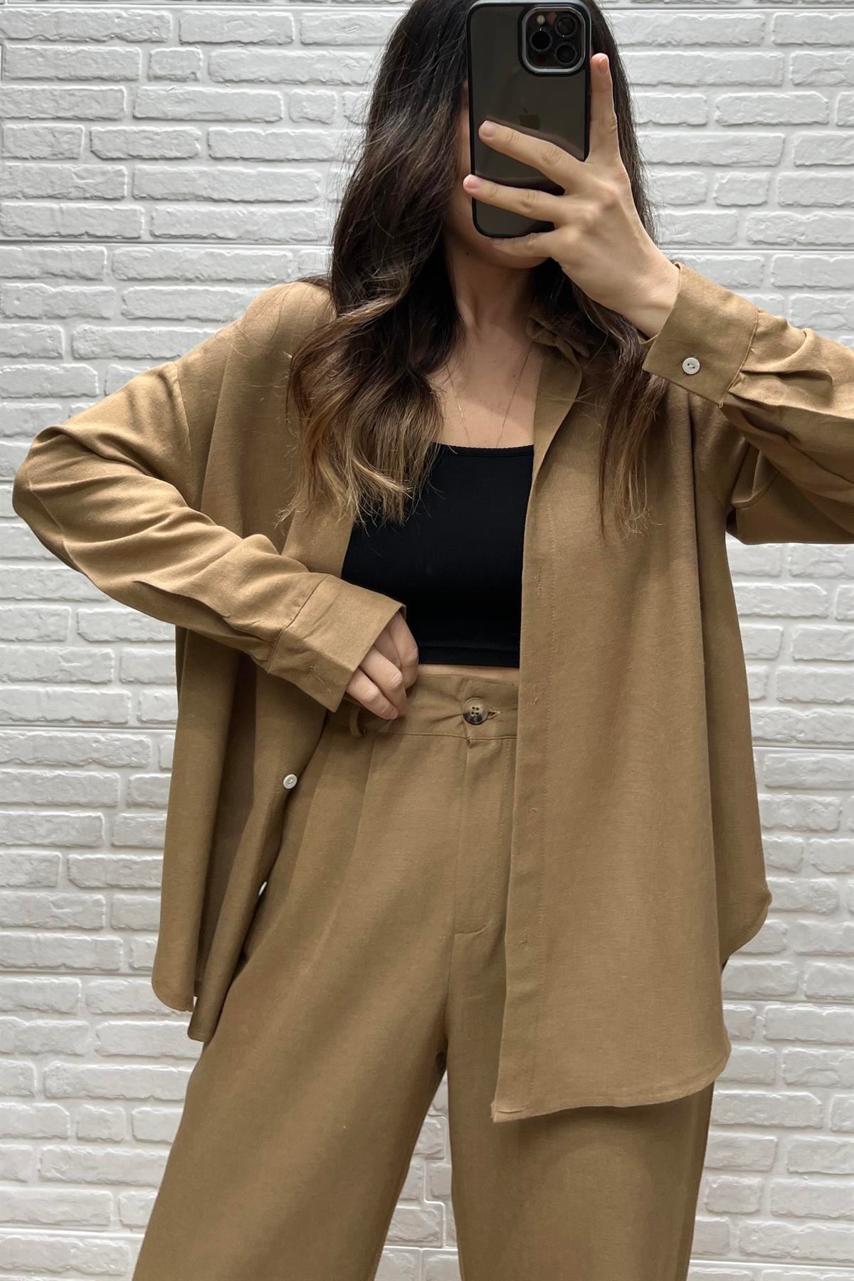 Camel Keten Sedef Düğmeli Gömlek Pantolon Takım uygun fiyatlarda www.butikhola.com adresinde