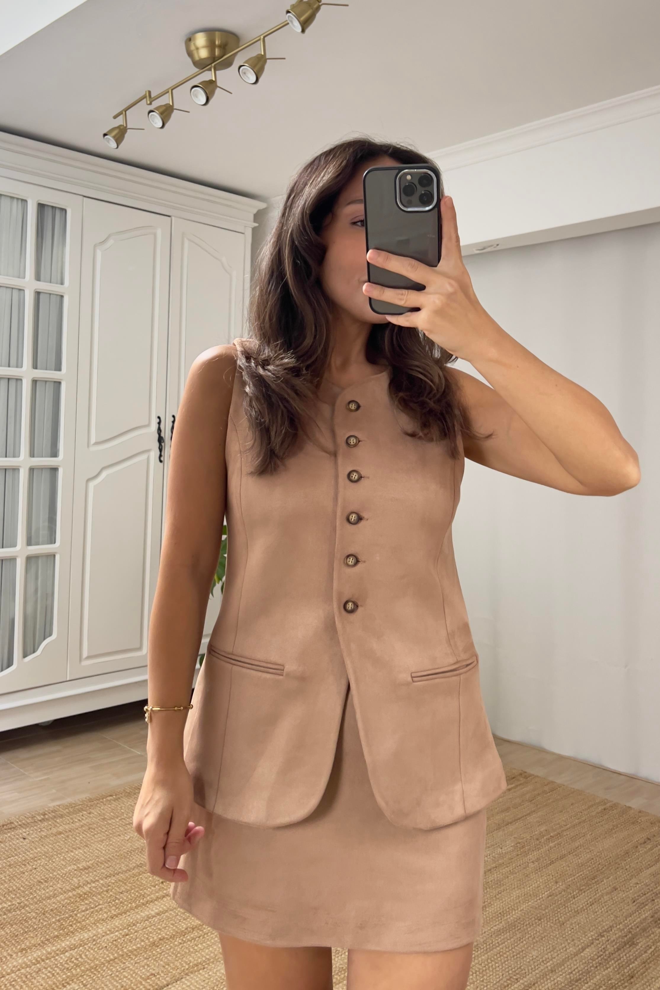 Camel Premium Süet Yelek uygun fiyatlarda www.butikhola.com adresinde