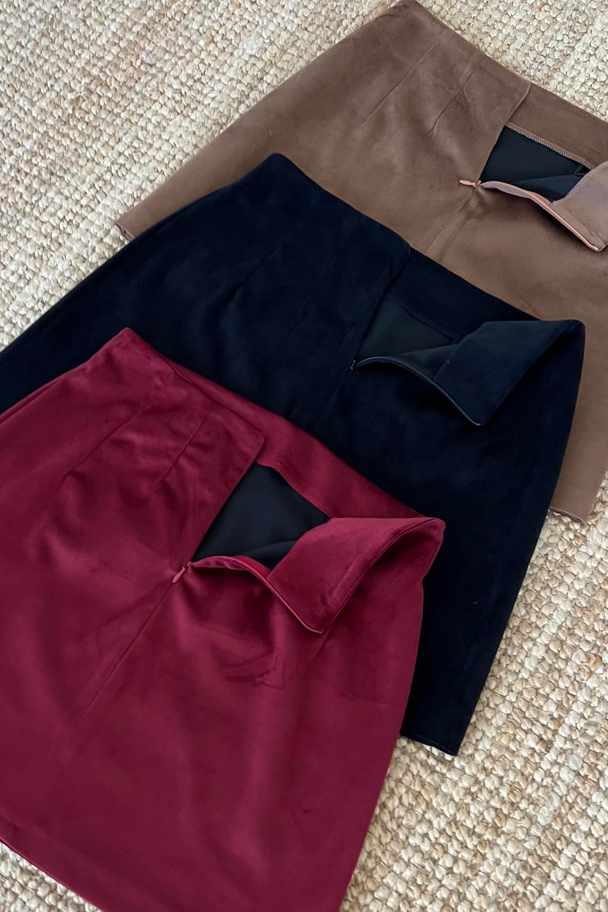 Camel Rengi Kadife Mini Etek uygun fiyatlarda www.butikhola.com adresinde
