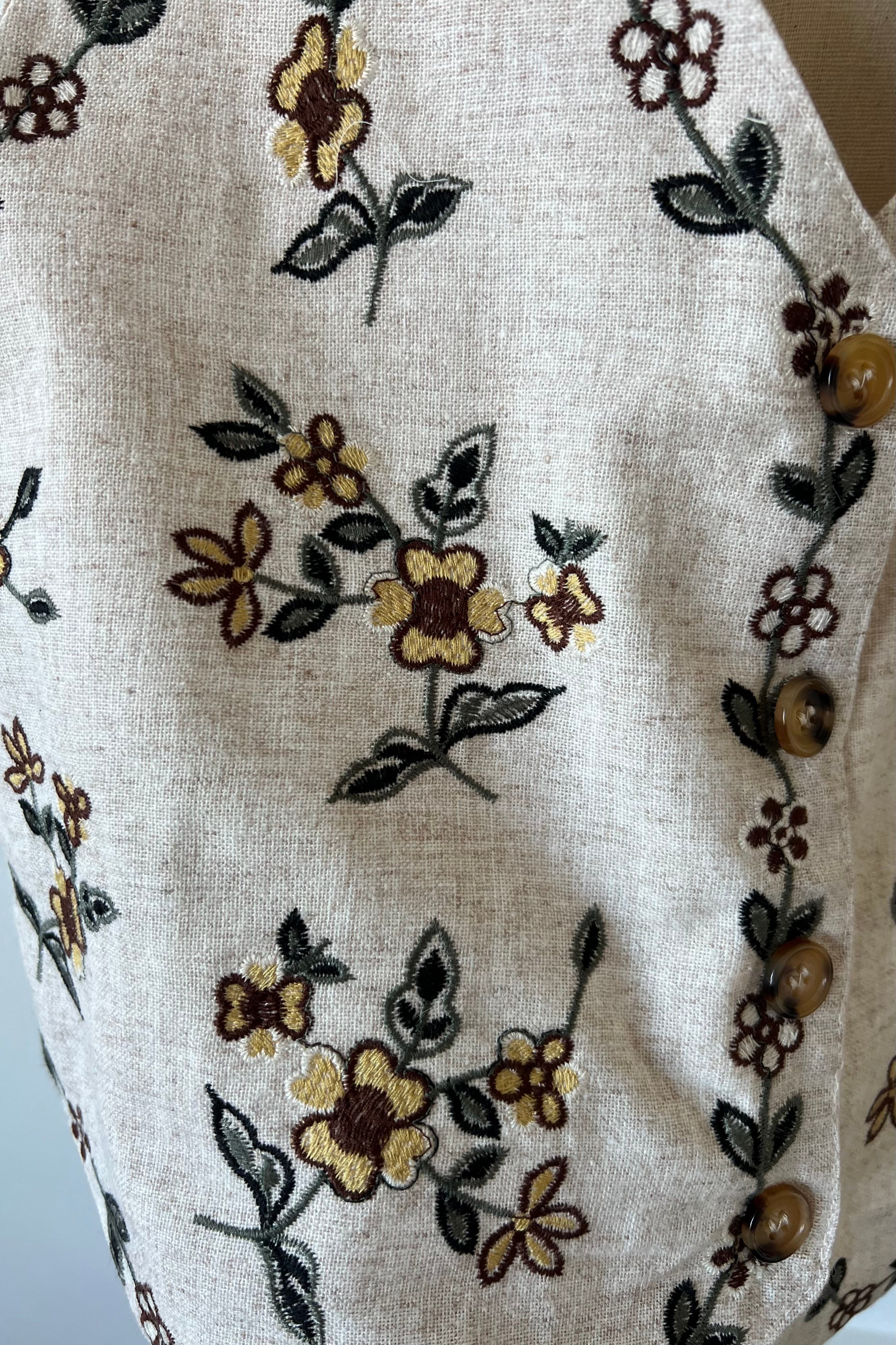 Çiçek Nakışlı Vintage Yelek uygun fiyatlarda www.butikhola.com adresinde