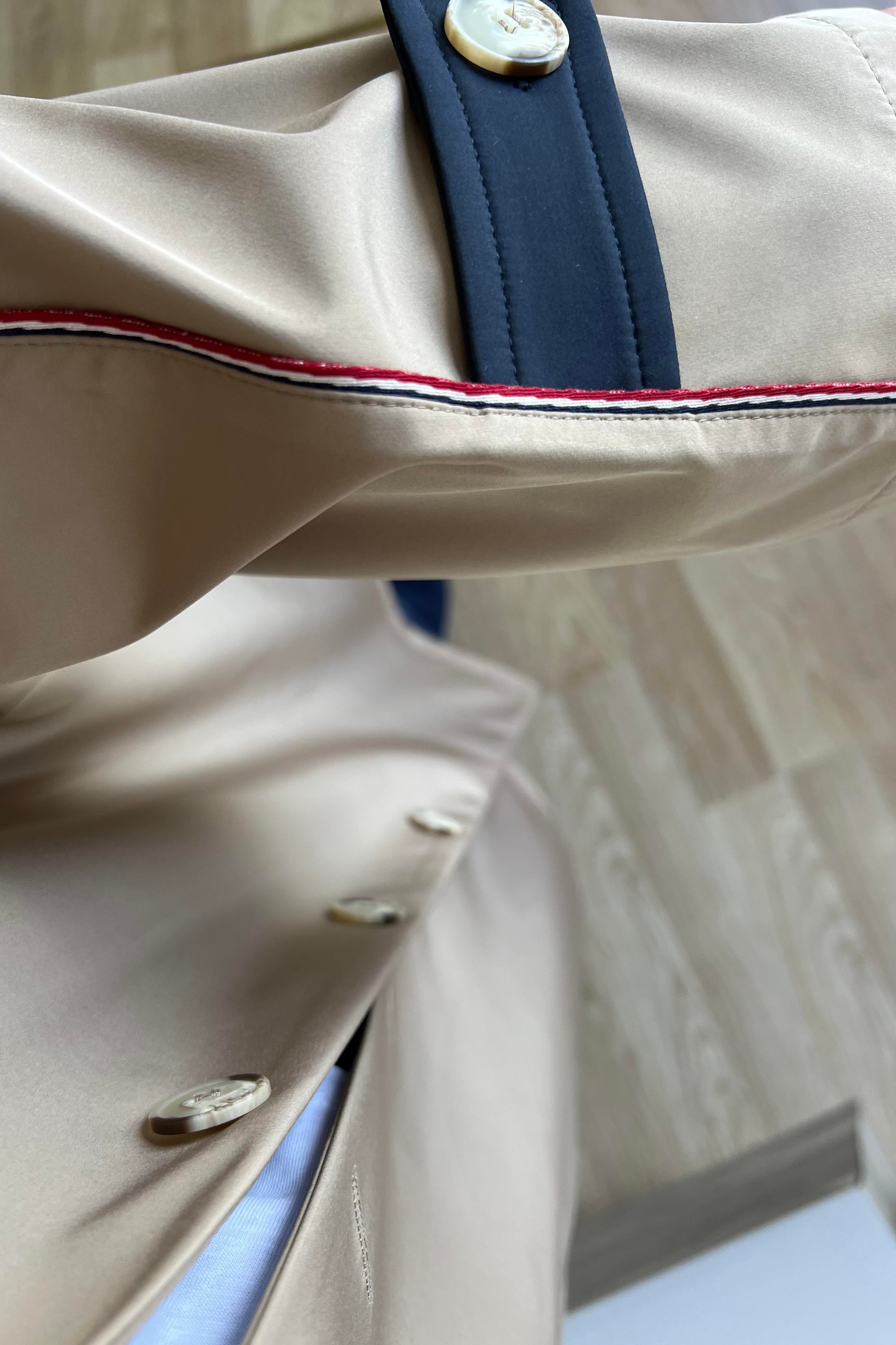 Çıkarılabilir Kapüşonlu Waterproof Trençkot uygun fiyatlarda www.butikhola.com adresinde