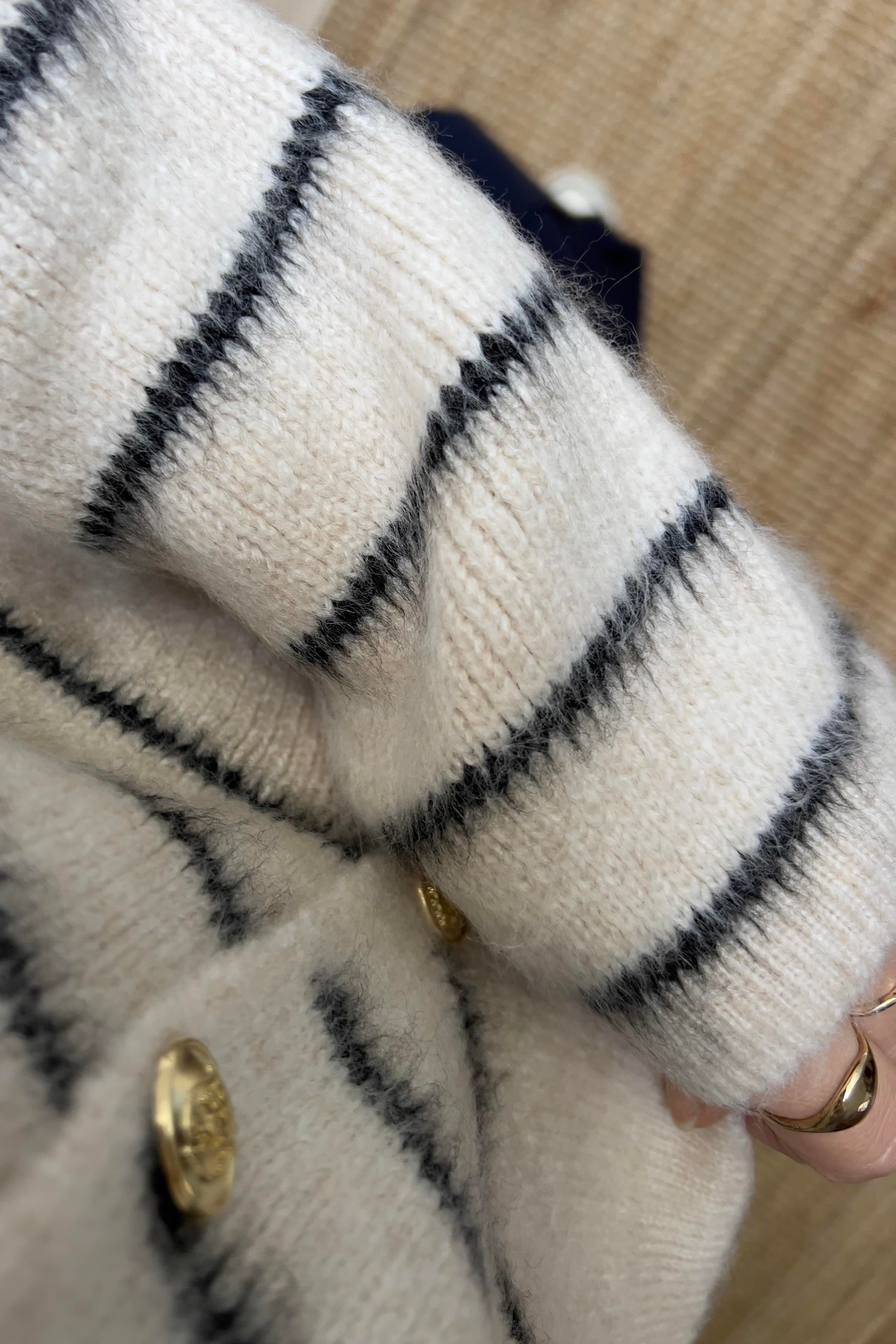 Çizgili Gold Düğmeli Kaşmir Dokulu Hırka uygun fiyatlarda www.butikhola.com adresinde