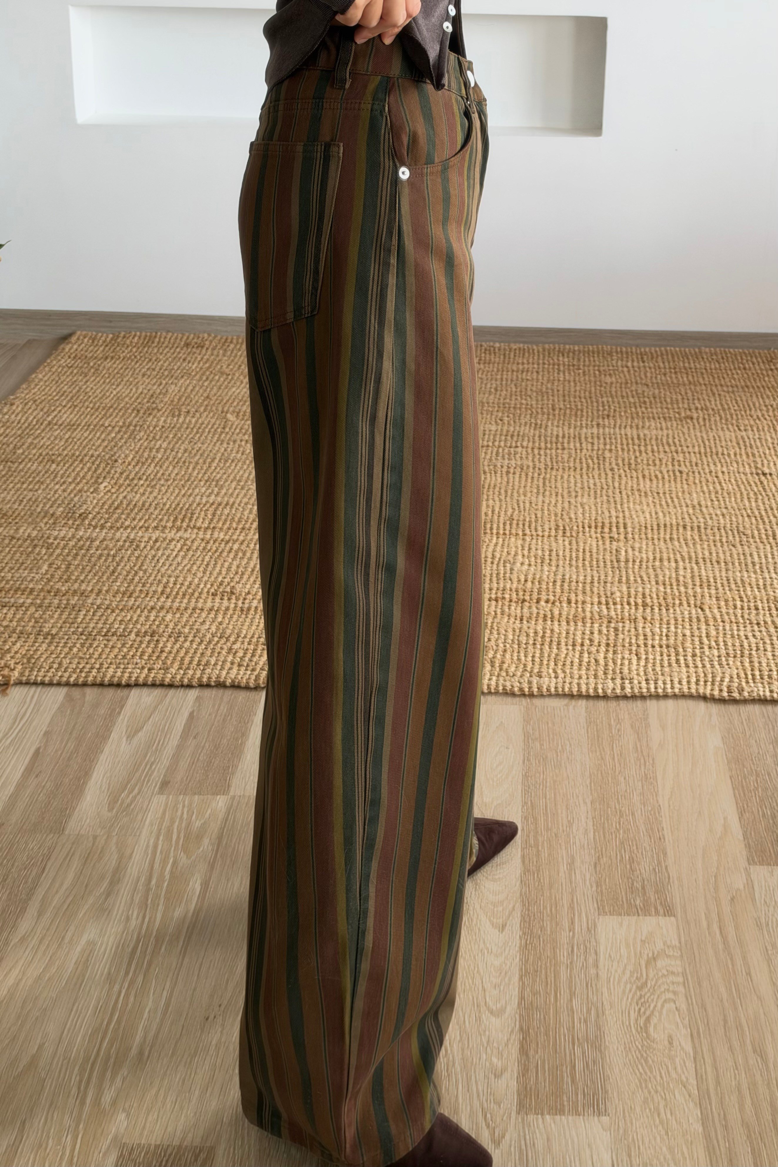 Çizgili Rahat Kalıp Jean uygun fiyatlarda www.butikhola.com adresinde