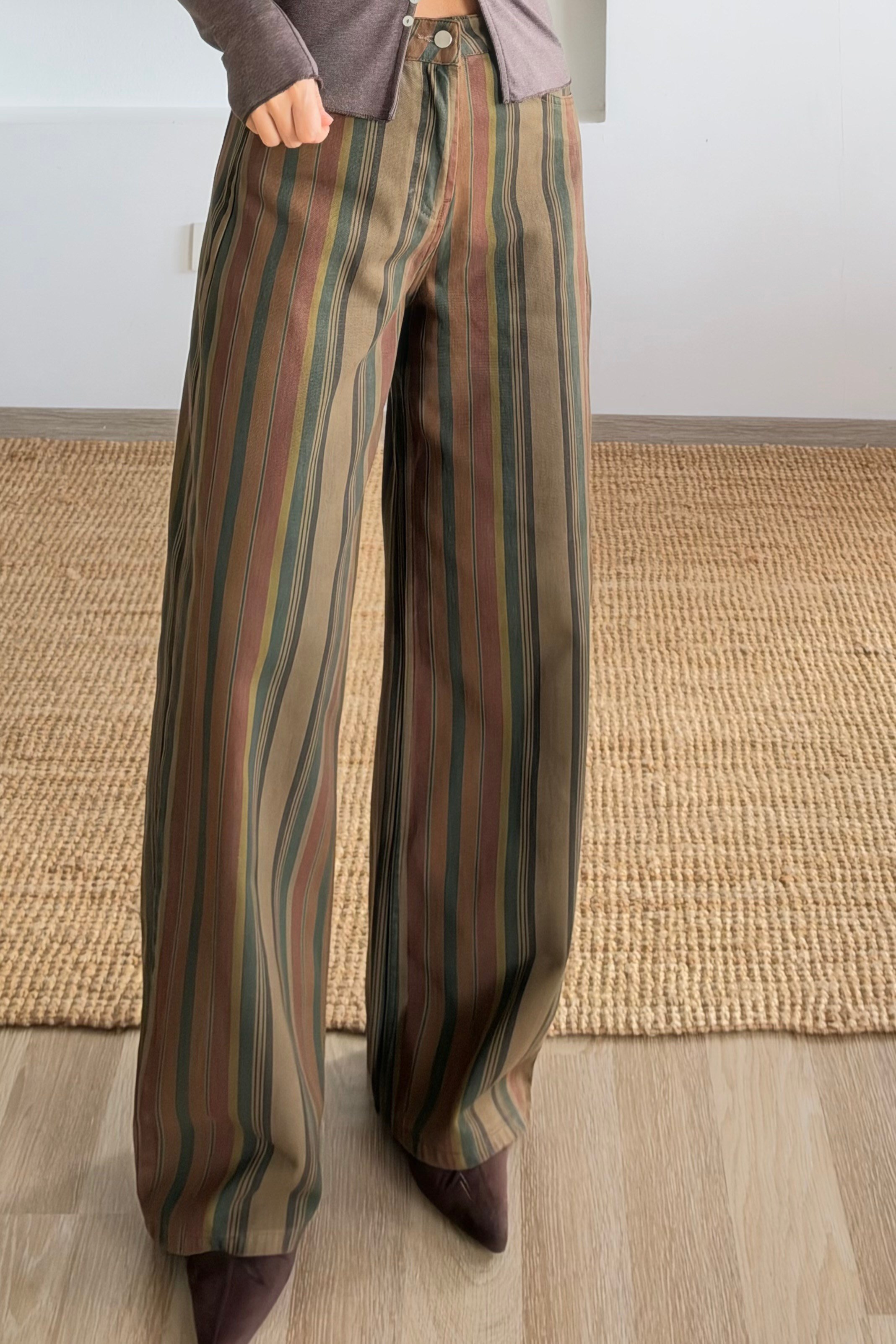 Çizgili Rahat Kalıp Jean uygun fiyatlarda www.butikhola.com adresinde