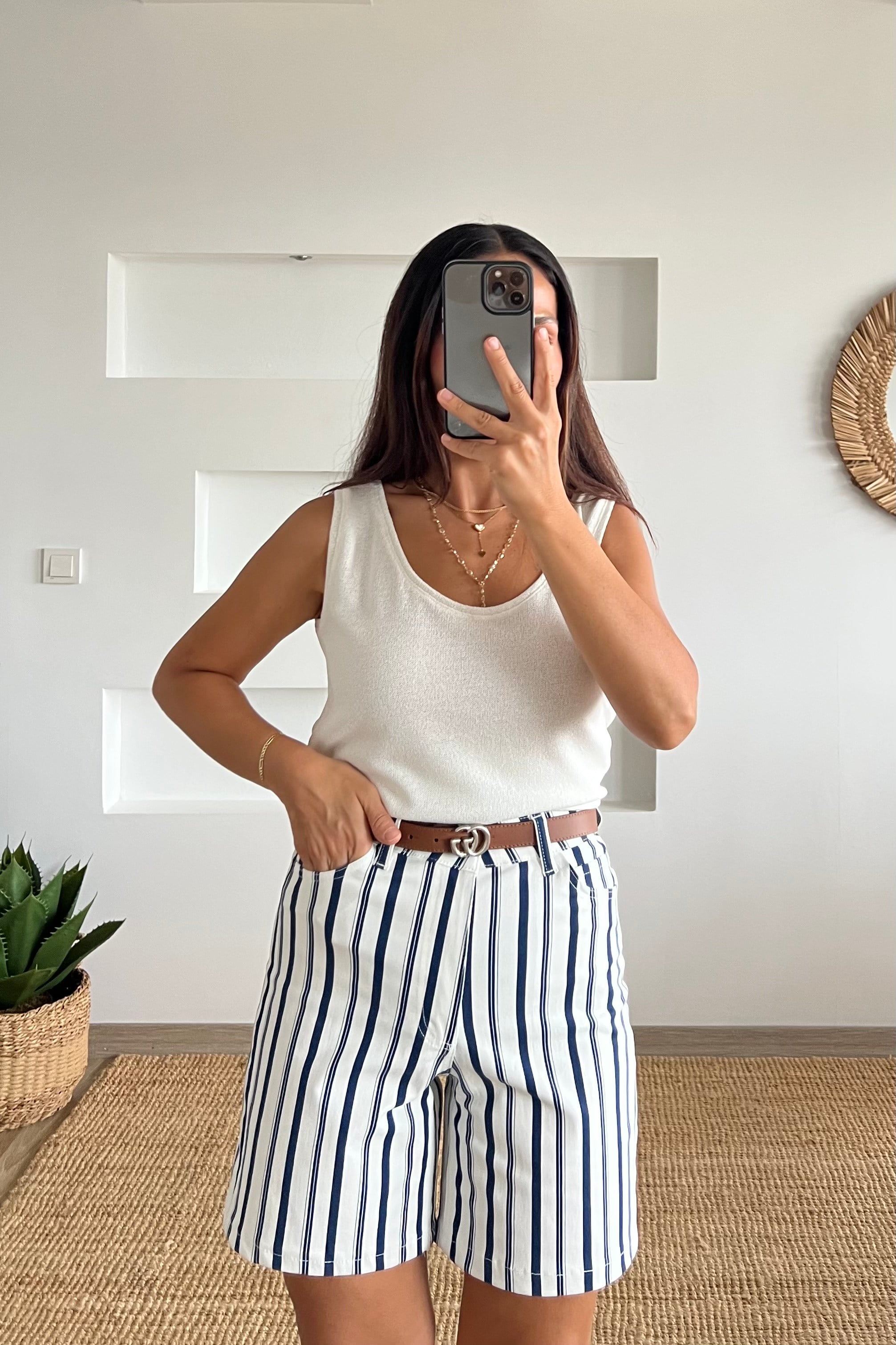 Çizgili Şehir Boy Şort uygun fiyatlarda www.butikhola.com adresinde