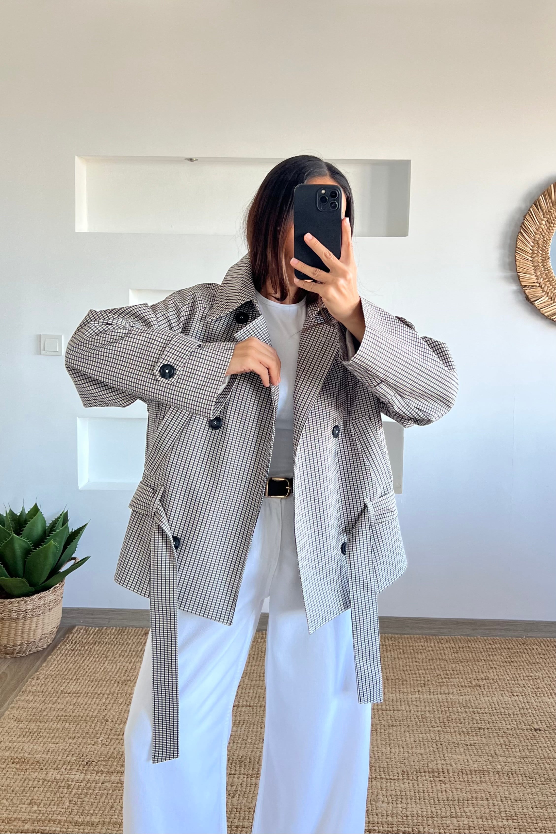 Ekose Kemerli Mng Trençkot uygun fiyatlarda www.butikhola.com adresinde