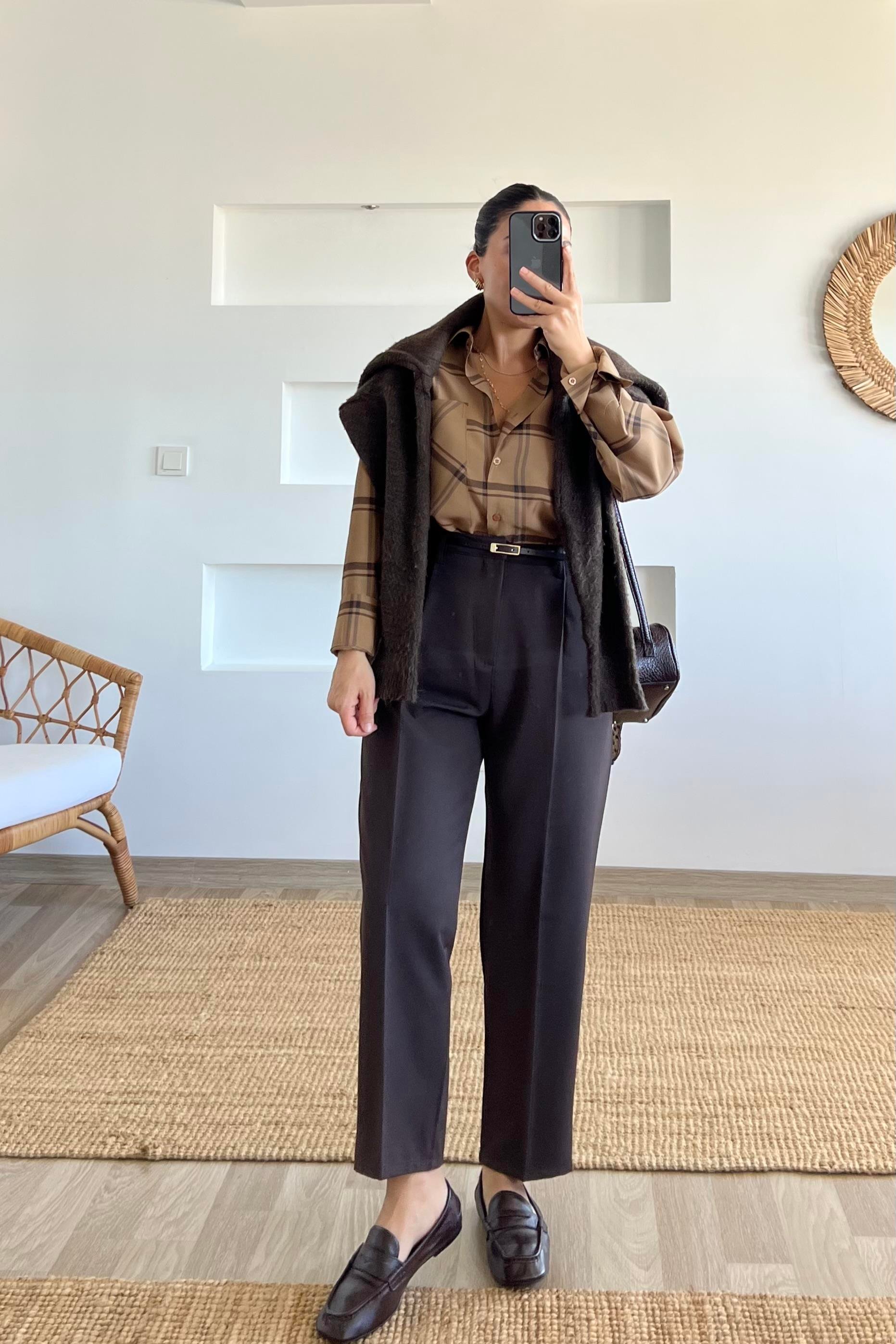 Ekoseli Büyük Cepli Gömlek uygun fiyatlarda www.butikhola.com adresinde