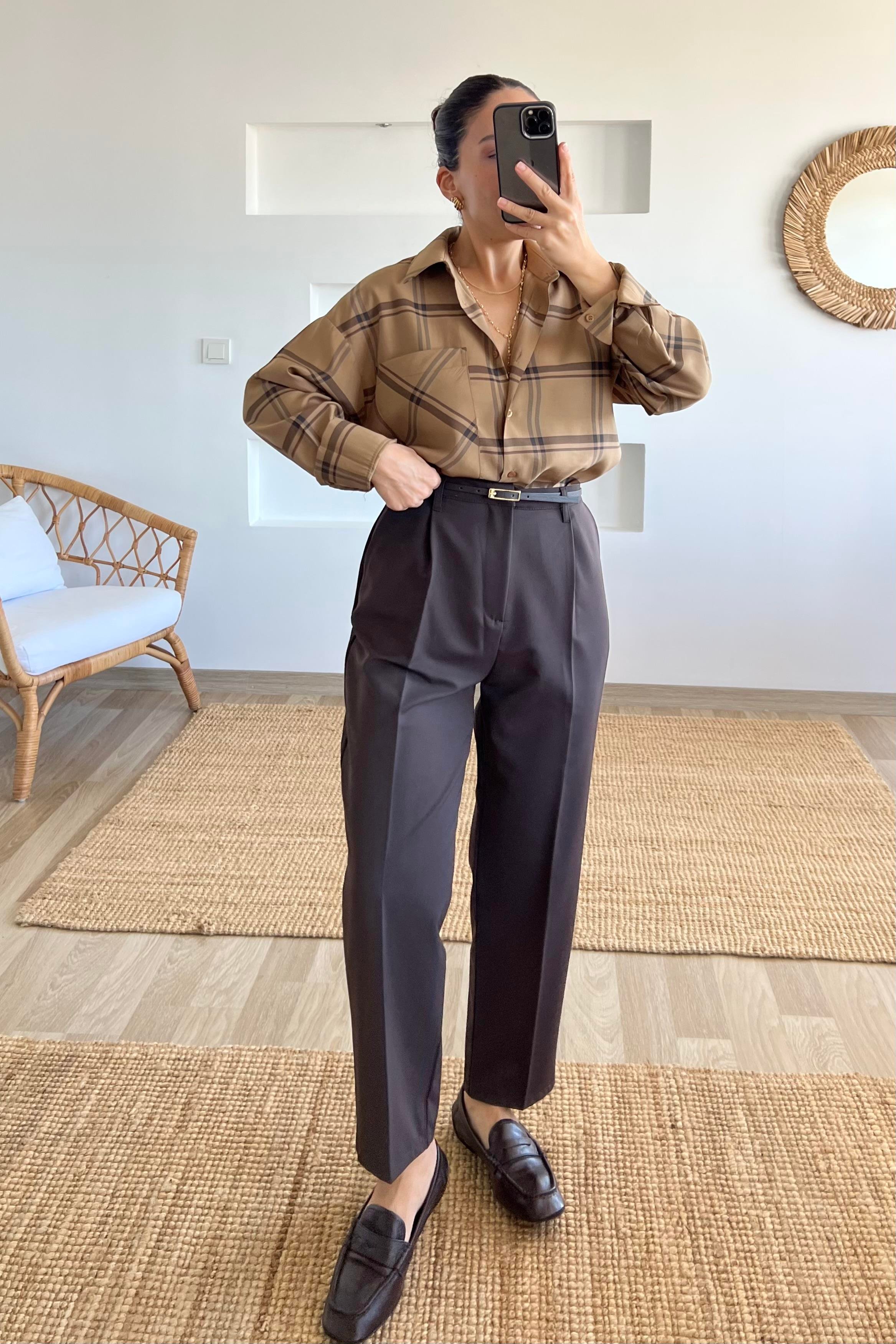 Ekoseli Büyük Cepli Gömlek uygun fiyatlarda www.butikhola.com adresinde