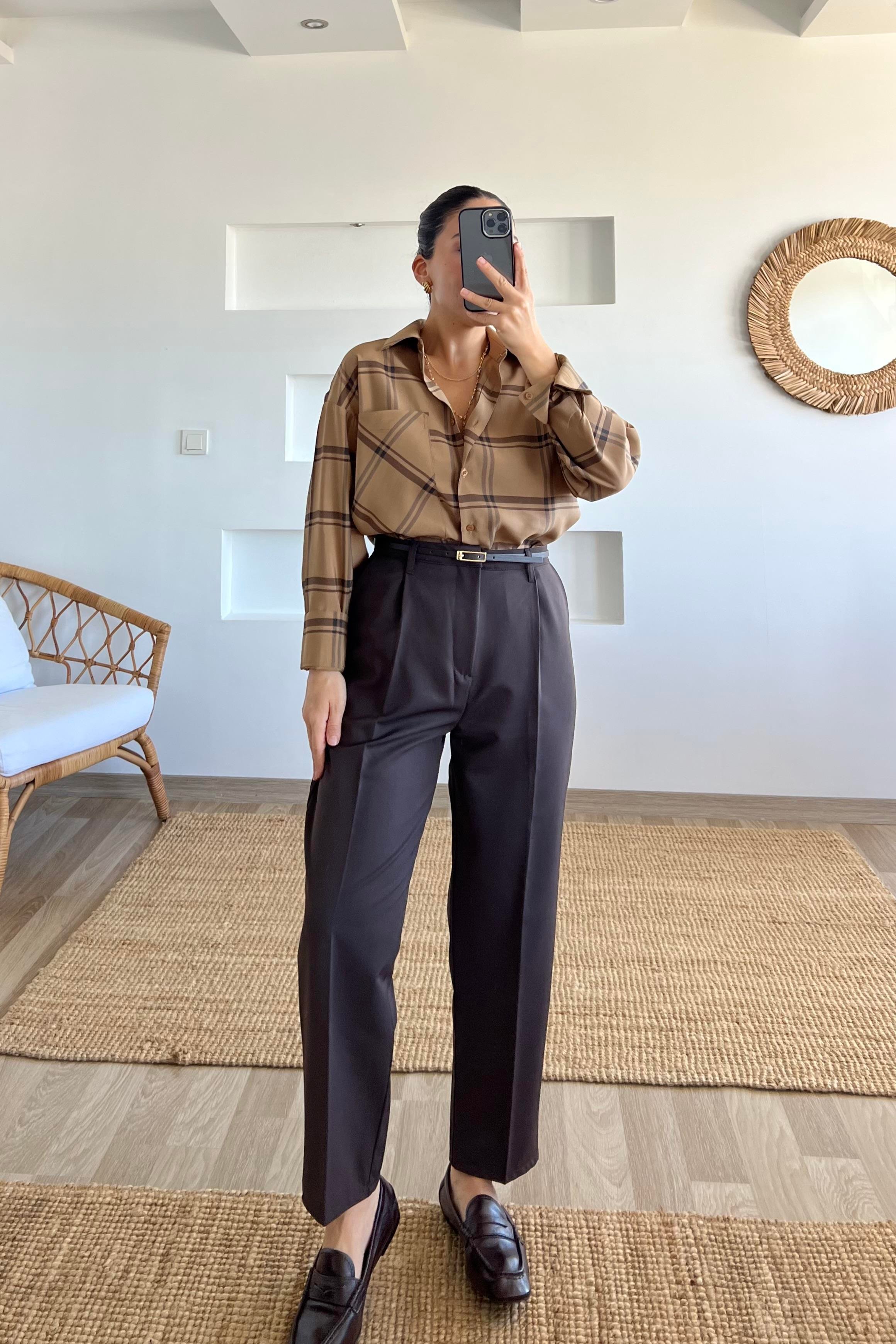 Ekoseli Büyük Cepli Gömlek uygun fiyatlarda www.butikhola.com adresinde