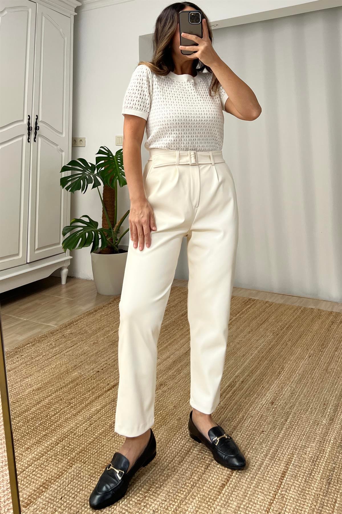 Ekru Ajurlu Triko Bluz uygun fiyatlarda www.butikhola.com adresinde