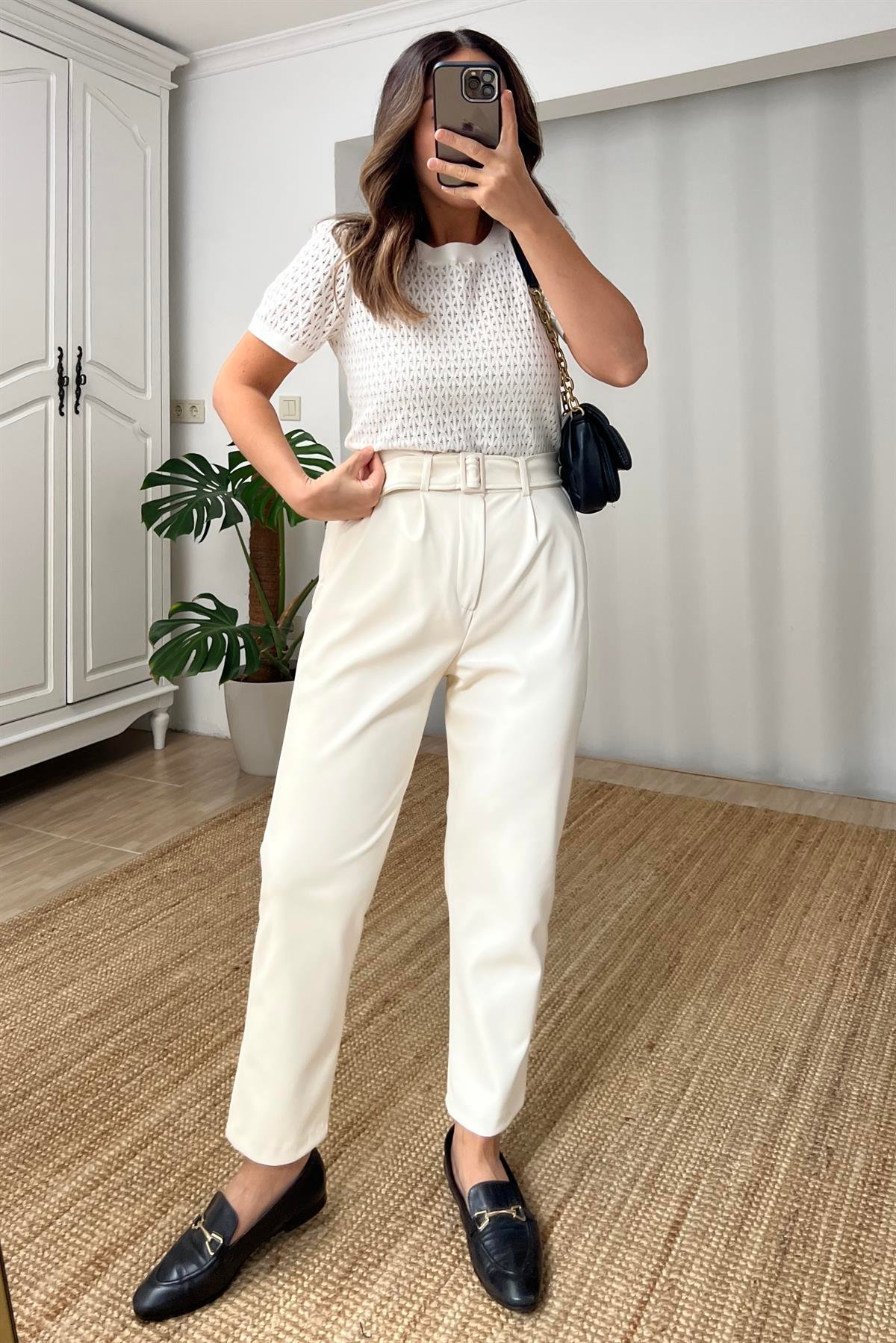 Ekru Ajurlu Triko Bluz uygun fiyatlarda www.butikhola.com adresinde