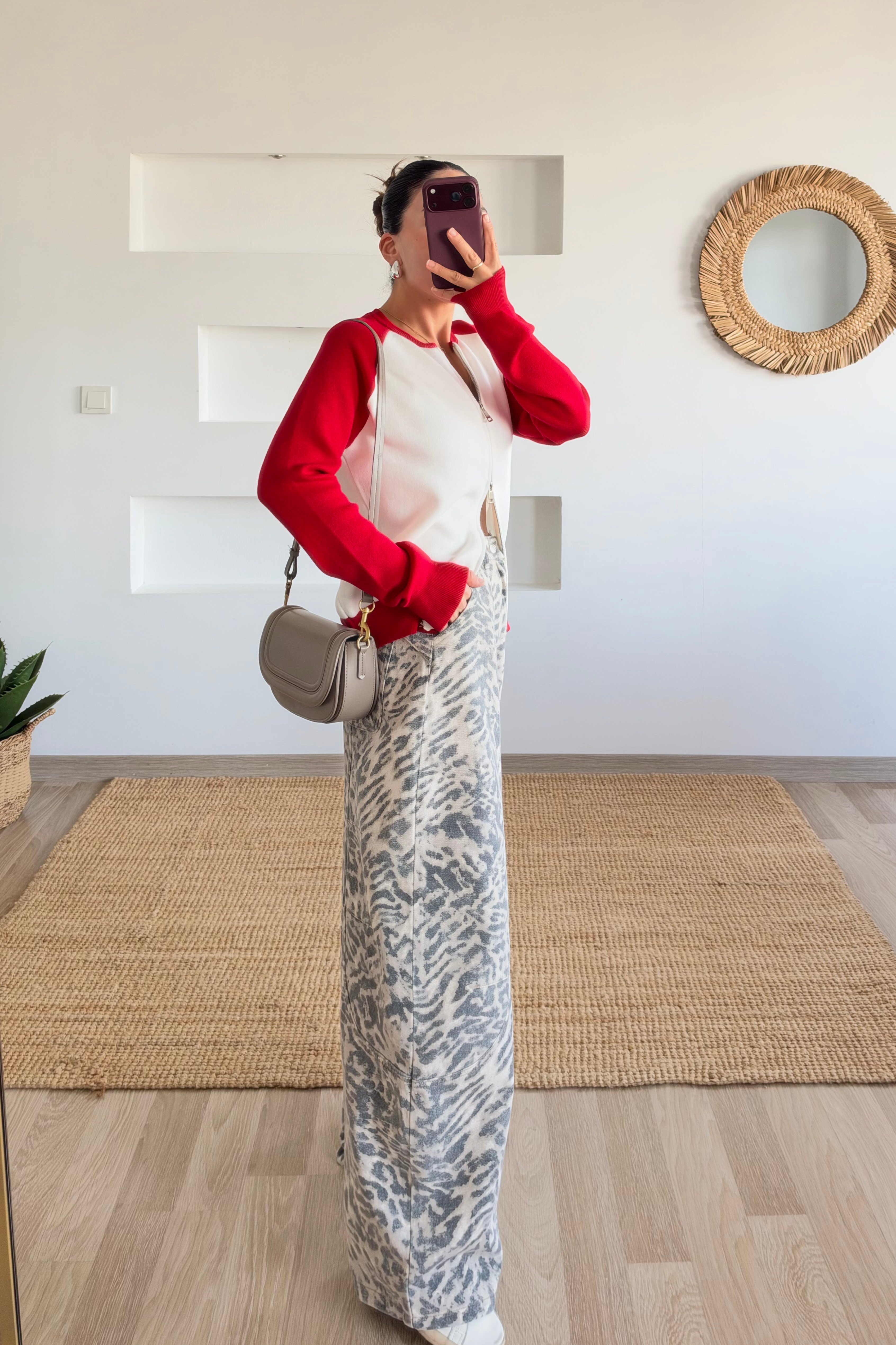 Ekru Animal Print Baggy Jean uygun fiyatlarda www.butikhola.com adresinde
