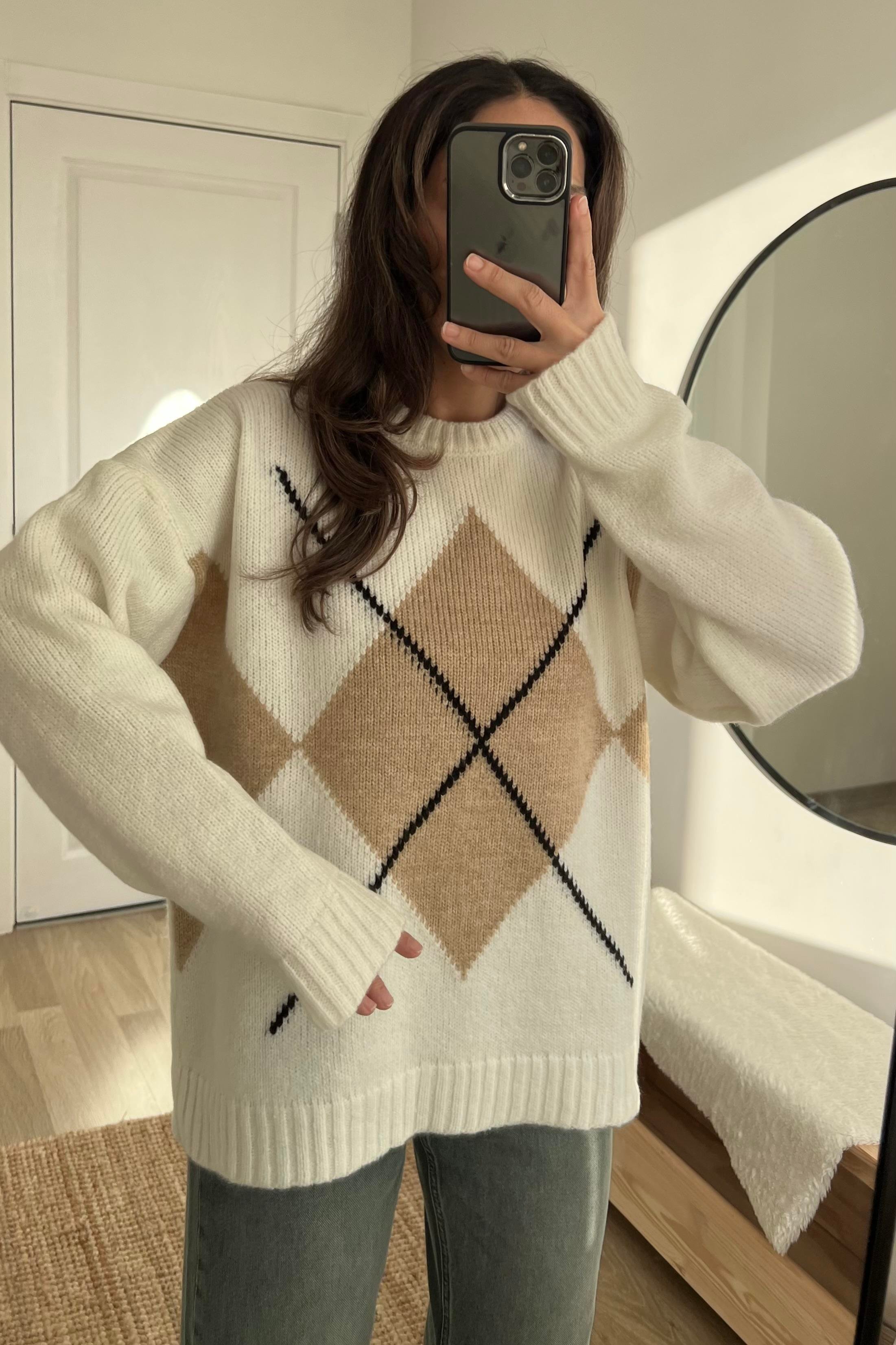 Ekru Bej Baklava Desenli Kazak uygun fiyatlarda www.butikhola.com adresinde