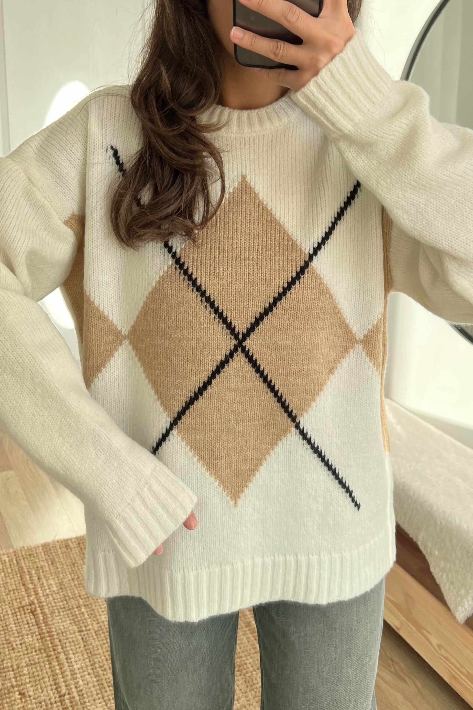 Ekru Bej Baklava Desenli Kazak uygun fiyatlarda www.butikhola.com adresinde