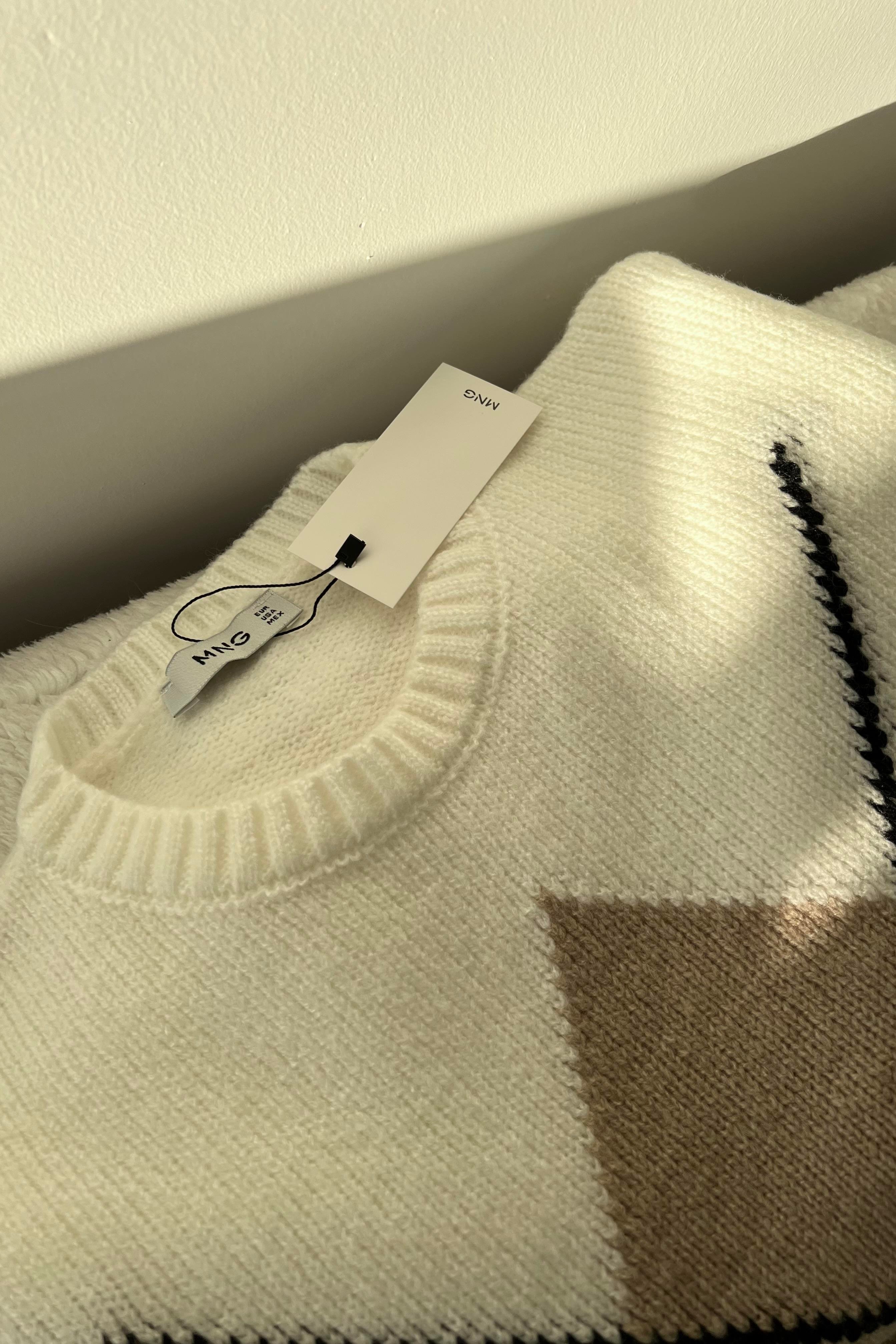 Ekru Bej Baklava Desenli Kazak uygun fiyatlarda www.butikhola.com adresinde