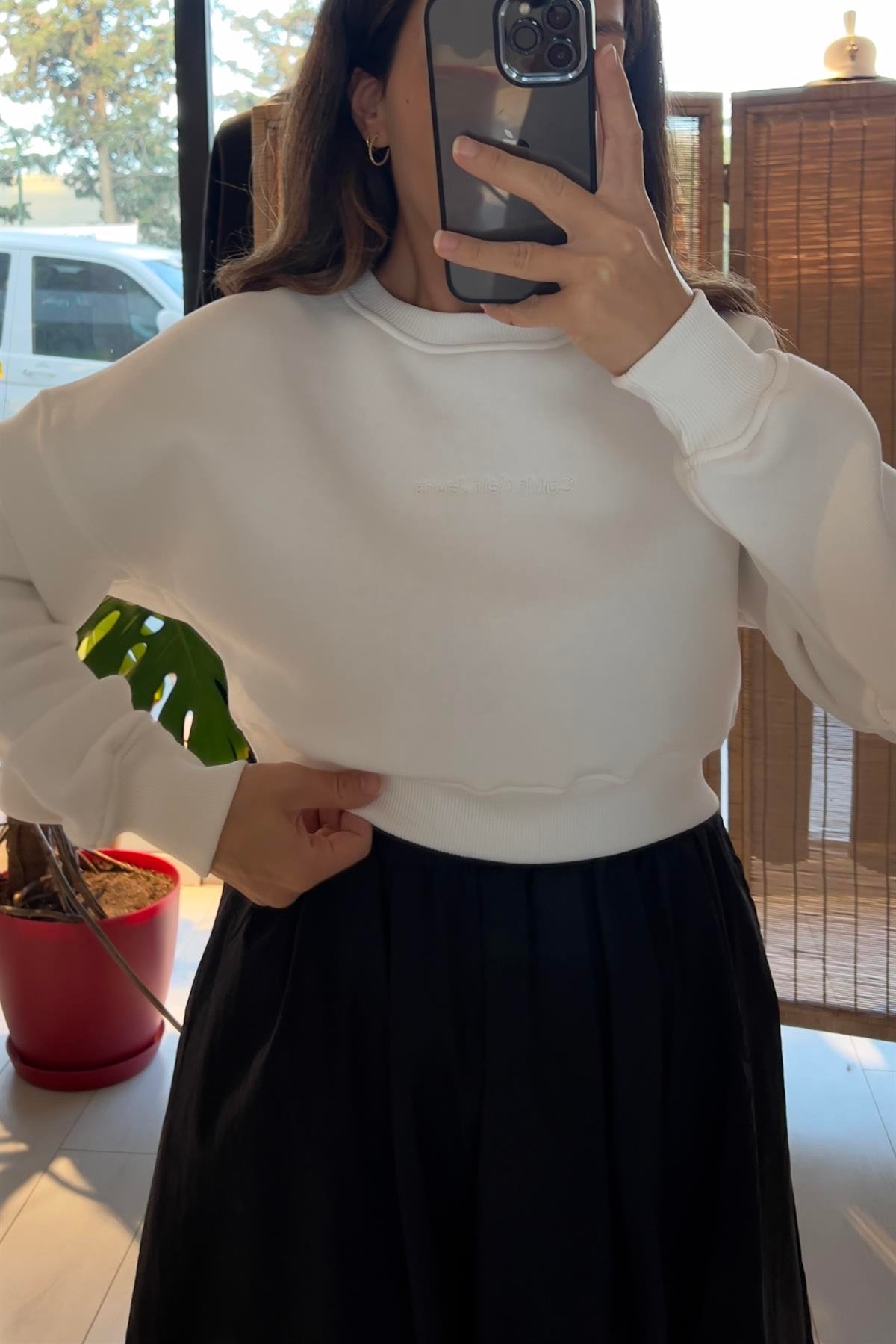 Ekru Ck Crop Sweatshirt uygun fiyatlarda www.butikhola.com adresinde