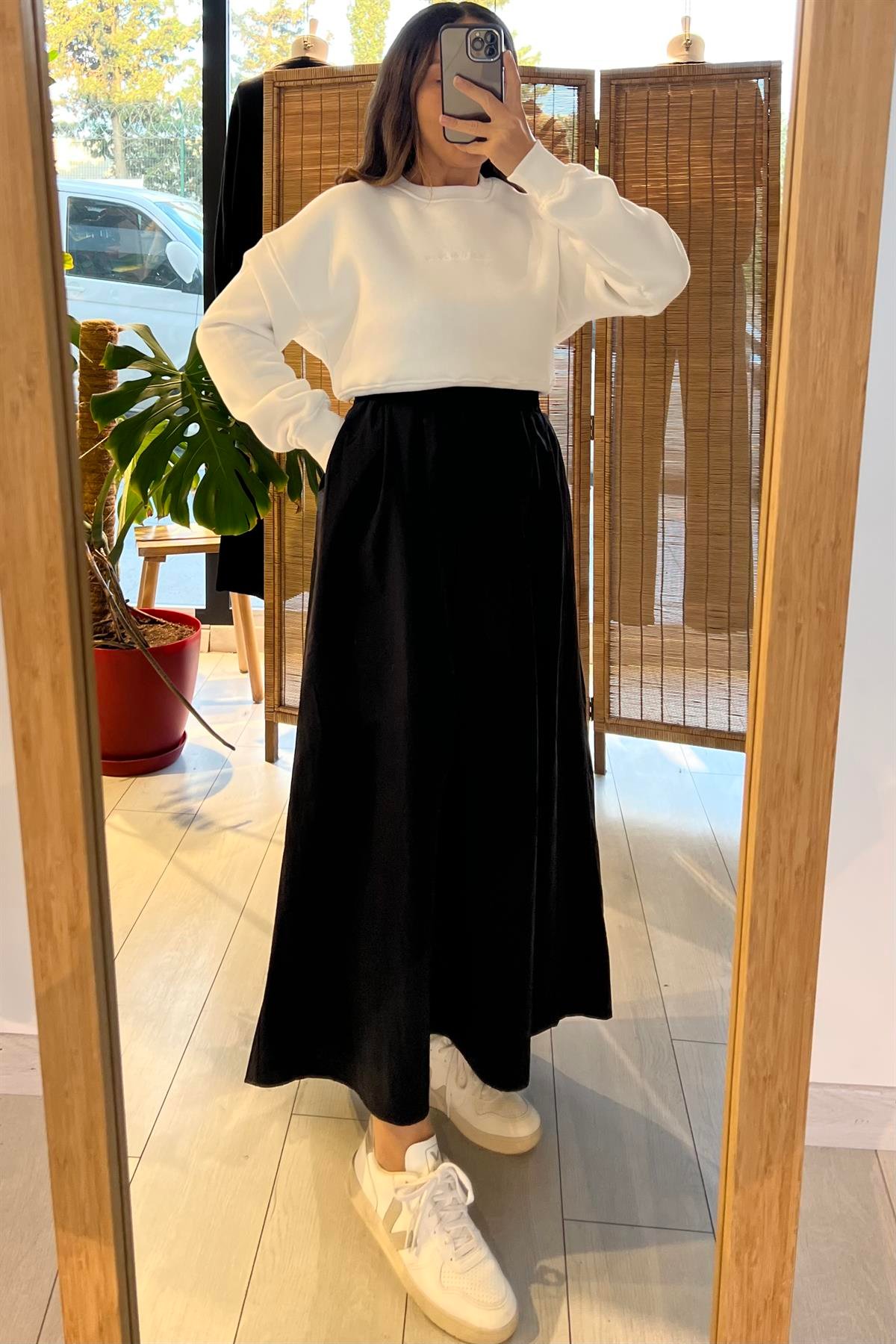 Ekru Ck Crop Sweatshirt uygun fiyatlarda www.butikhola.com adresinde