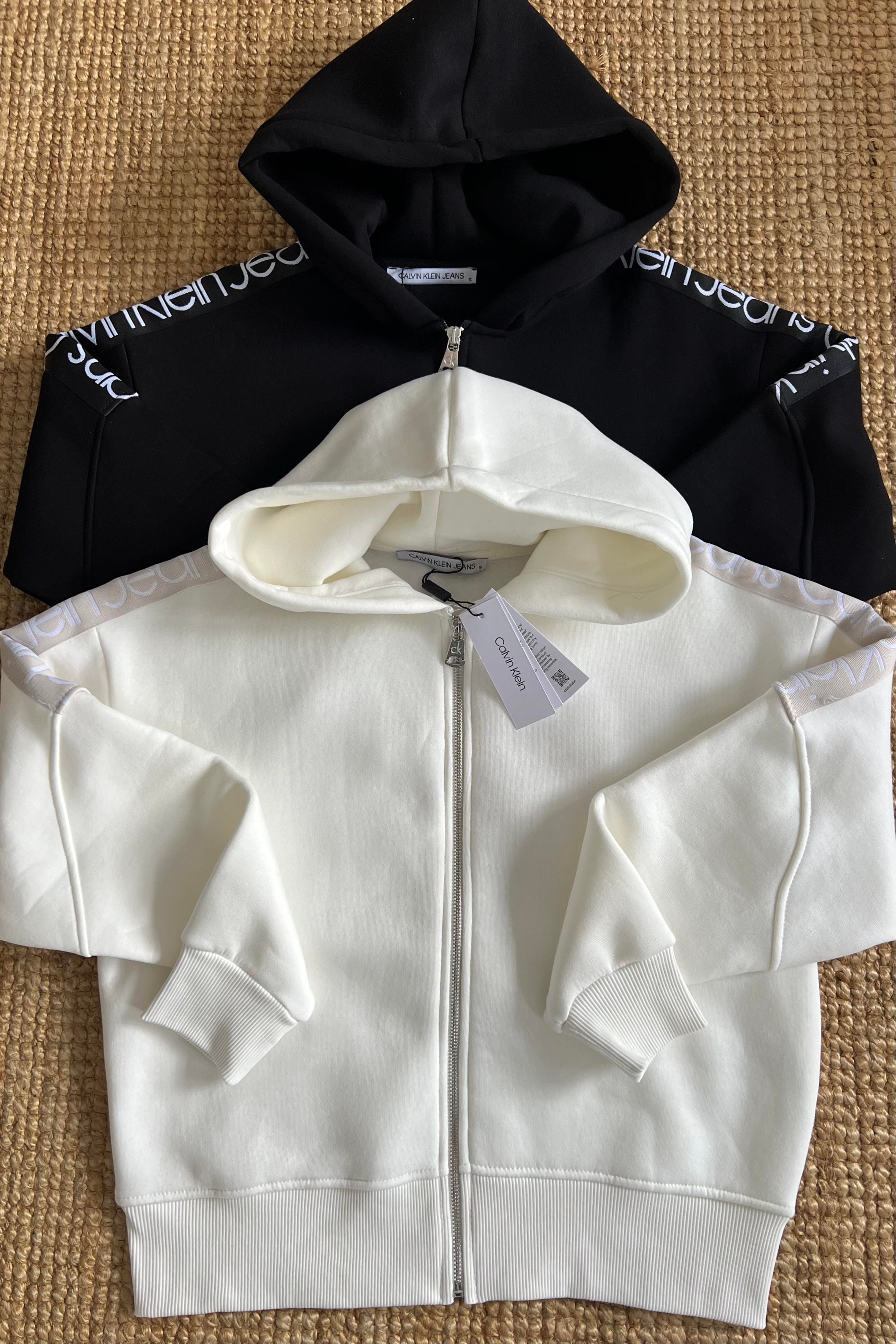 Ekru Ck Şerit Detaylı Kapüşonlu Bomber Sweatshirt  uygun fiyatlarda www.butikhola.com adresinde