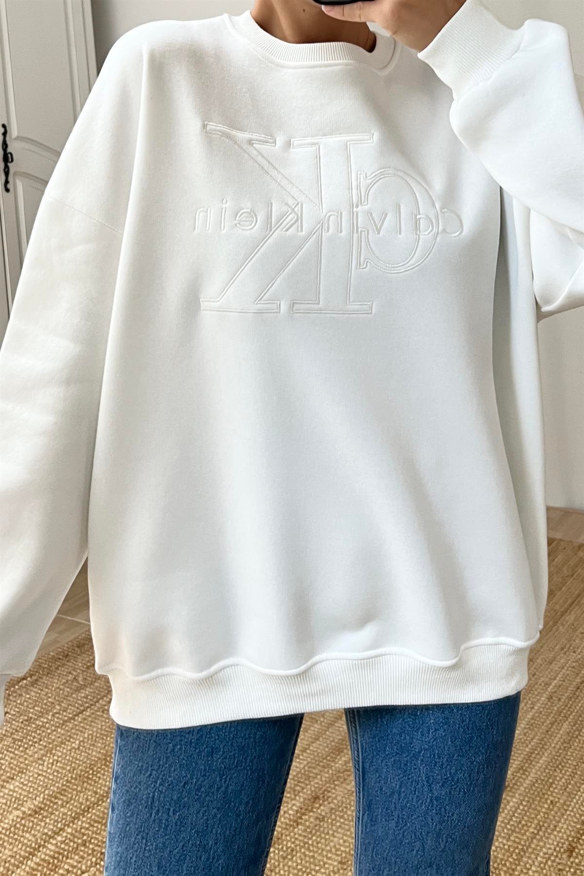 Ekru Ck Sweatshirt uygun fiyatlarda www.butikhola.com adresinde