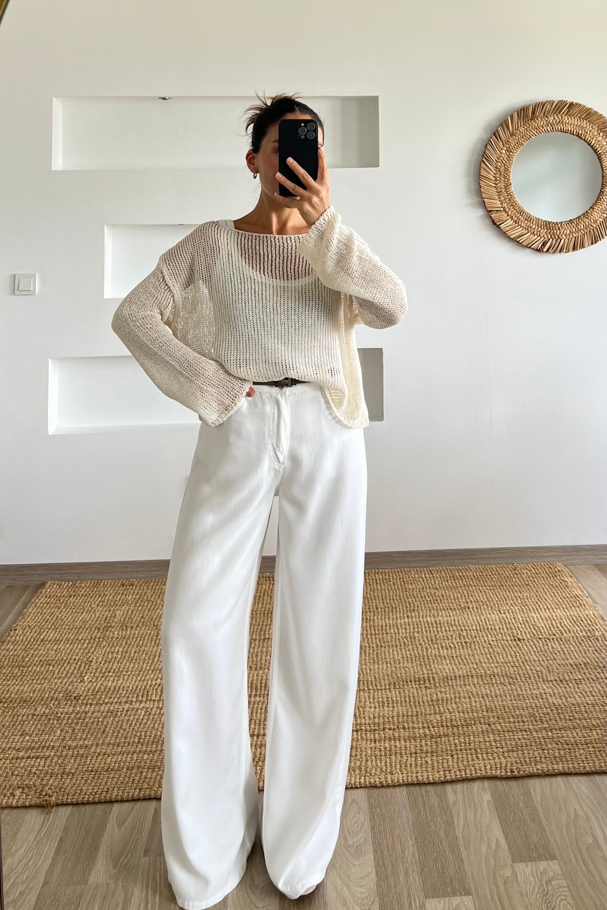 Ekru Kayık Yaka Ajurlu Bluz uygun fiyatlarda www.butikhola.com adresinde