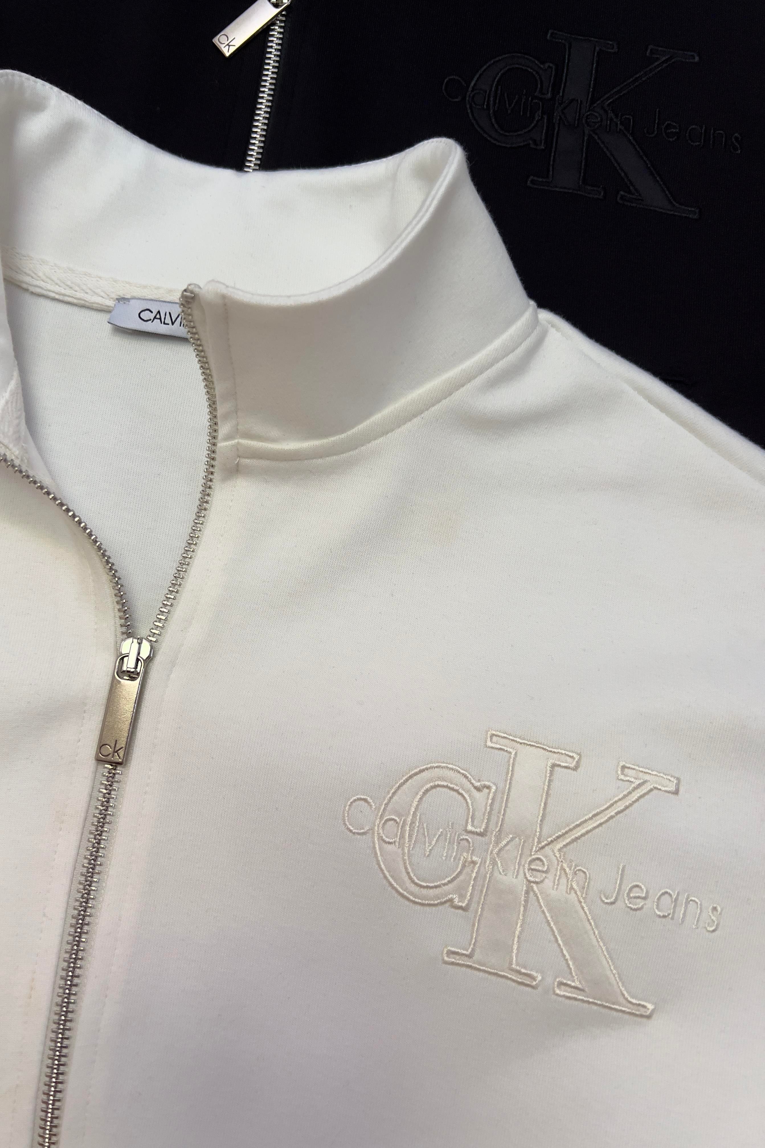 Ekru Logo Nakışlı Fermuarlı Sweatshirt uygun fiyatlarda www.butikhola.com adresinde