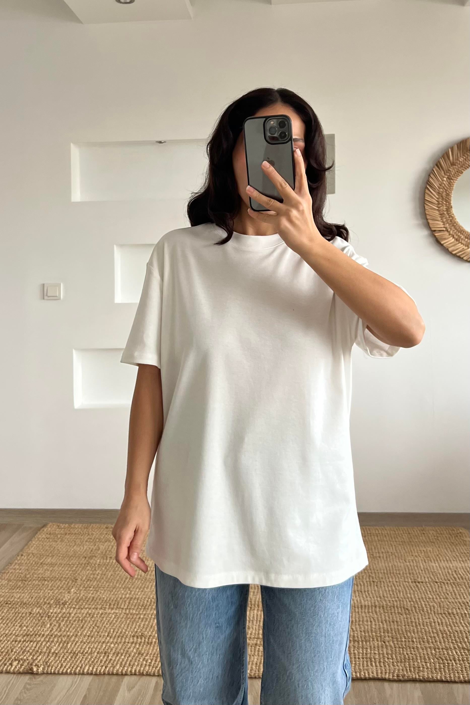 Ekru Organik Pamuklu Oversize Basic Tshirt uygun fiyatlarda www.butikhola.com adresinde