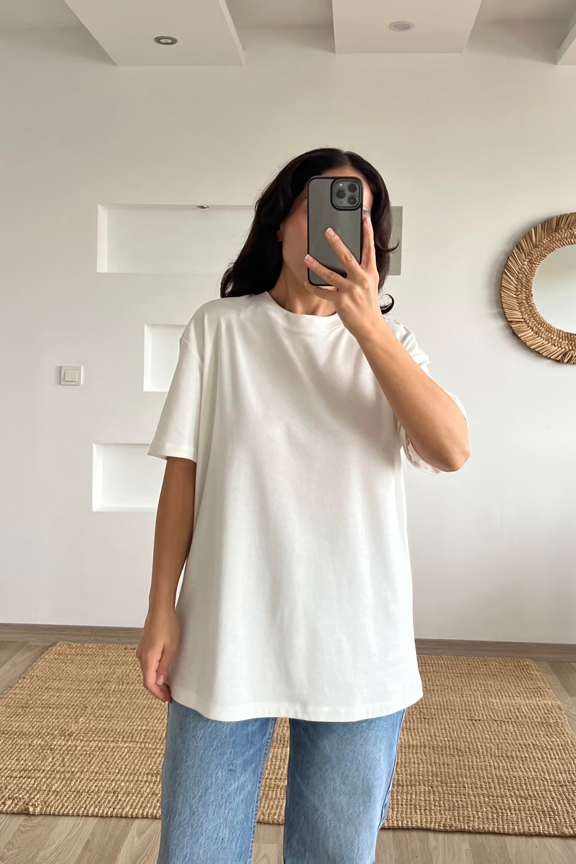 Ekru Organik Pamuklu Oversize Basic Tshirt uygun fiyatlarda www.butikhola.com adresinde