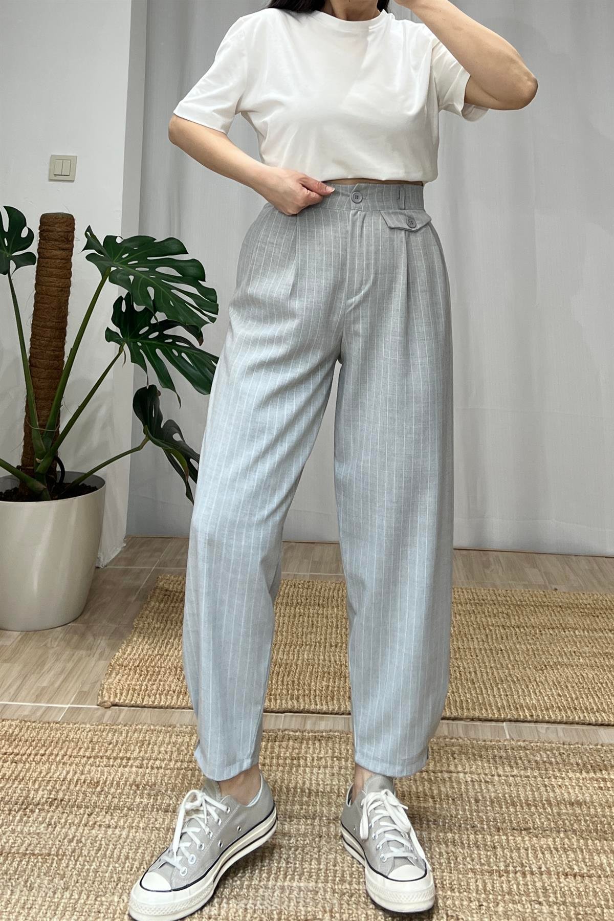 Ekru Orjinal Marka Likralı Basic Tshirt uygun fiyatlarda www.butikhola.com adresinde