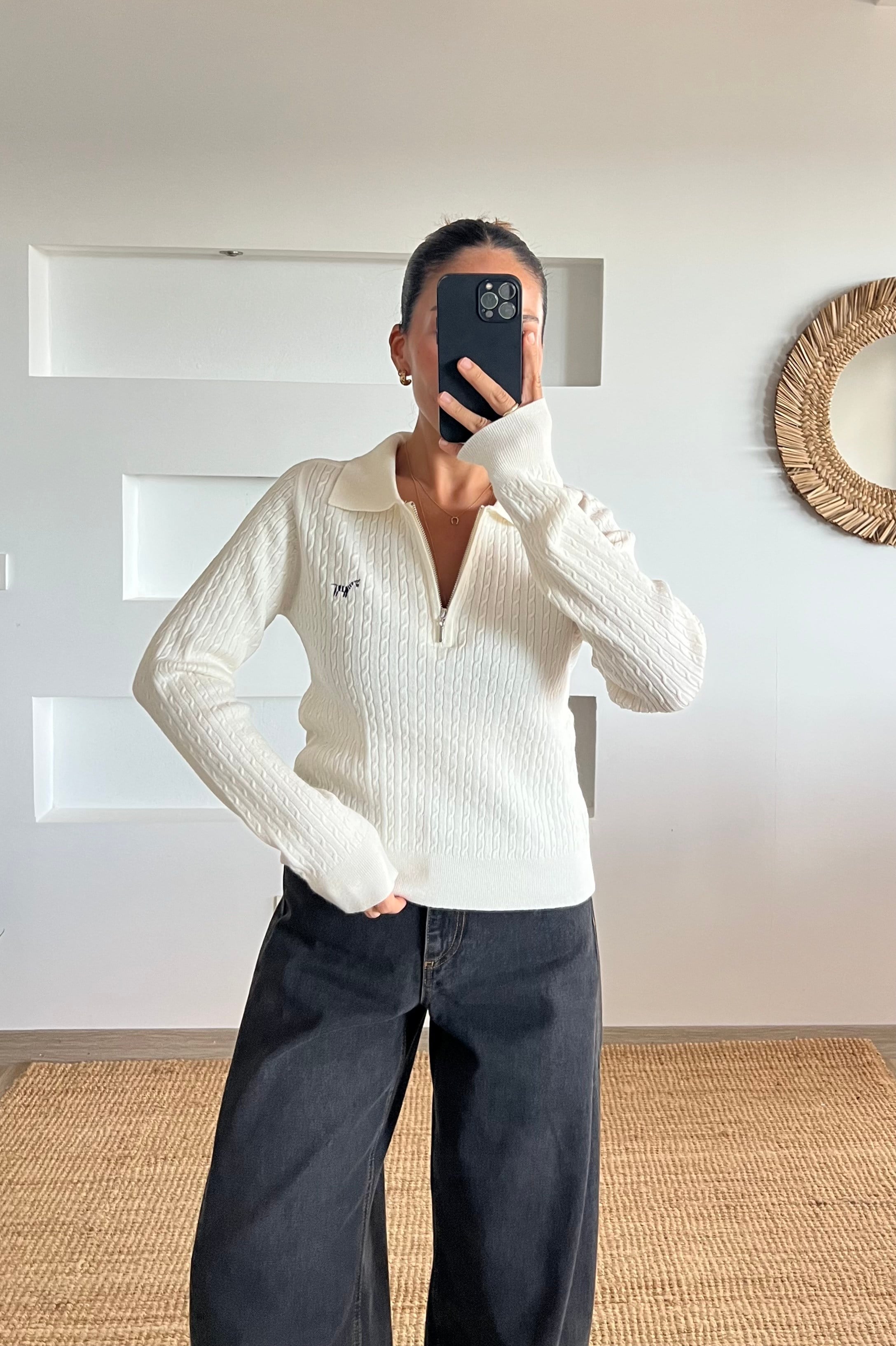 Ekru Zebra Nakışlı Yumuşak Dokulu Polo Yaka Triko uygun fiyatlarda www.butikhola.com adresinde