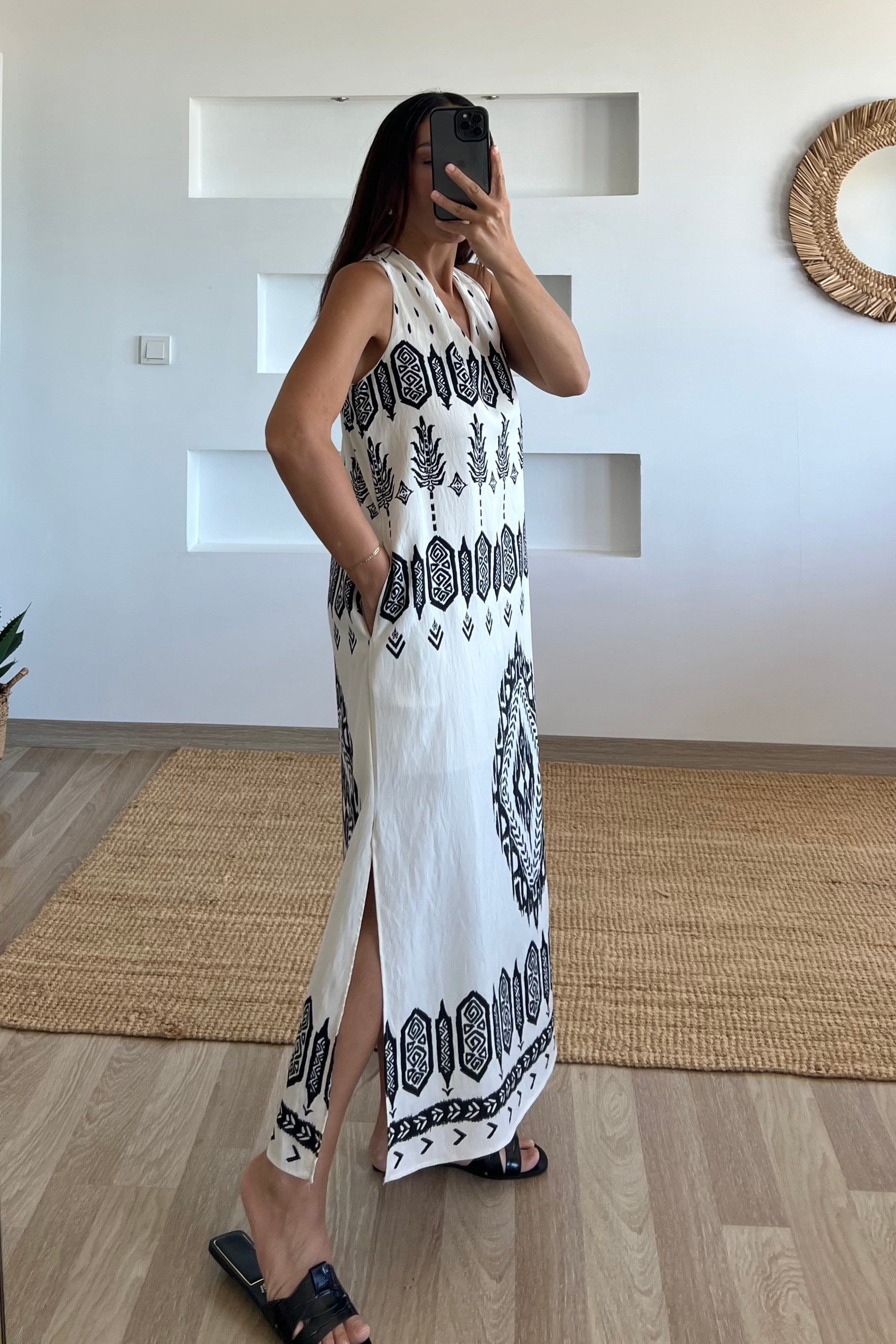 Etnik Desenli Boyundan Kemerli Elbise uygun fiyatlarda www.butikhola.com adresinde